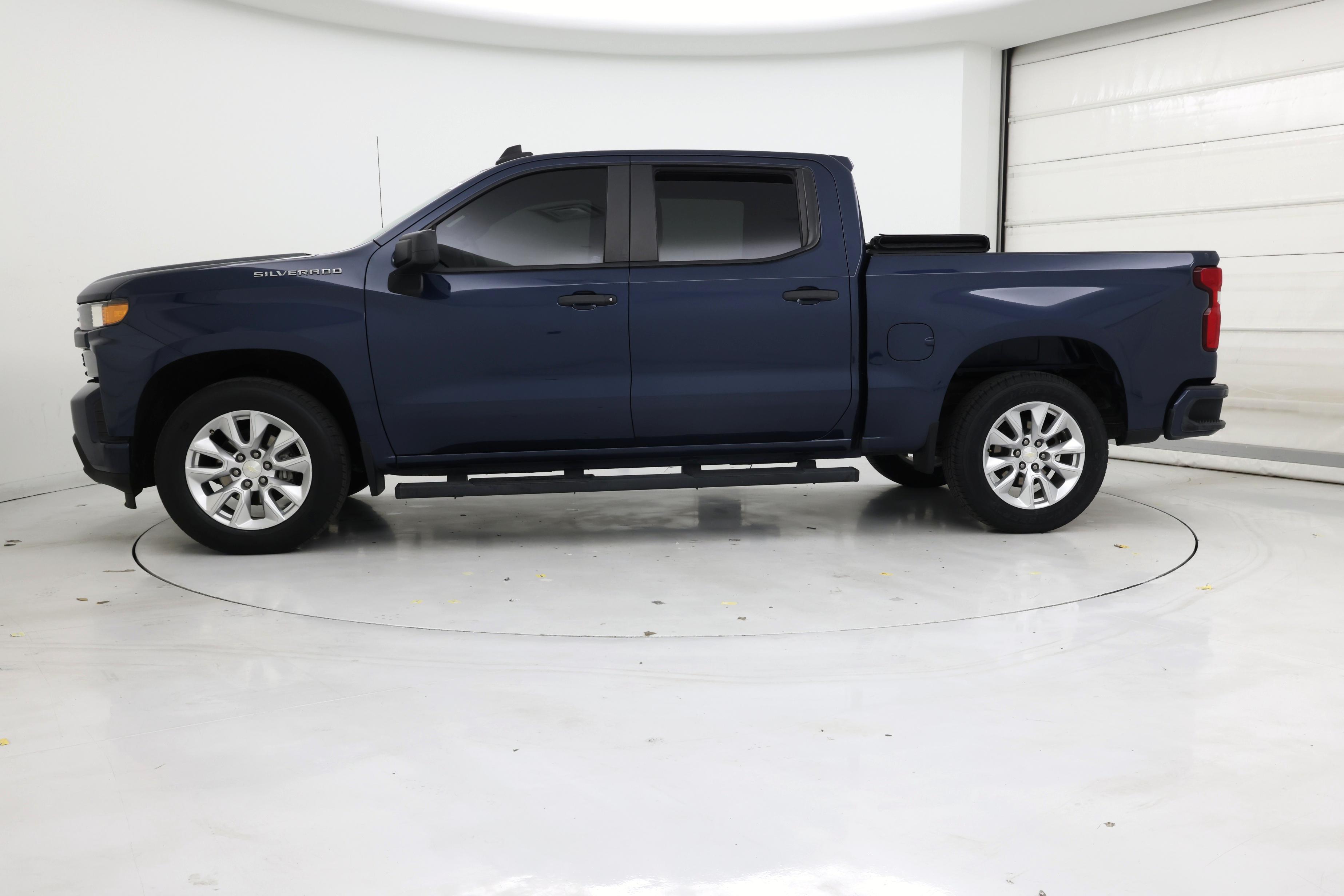 Thumbnail: 2021 Chevrolet Silverado 1500 - 3