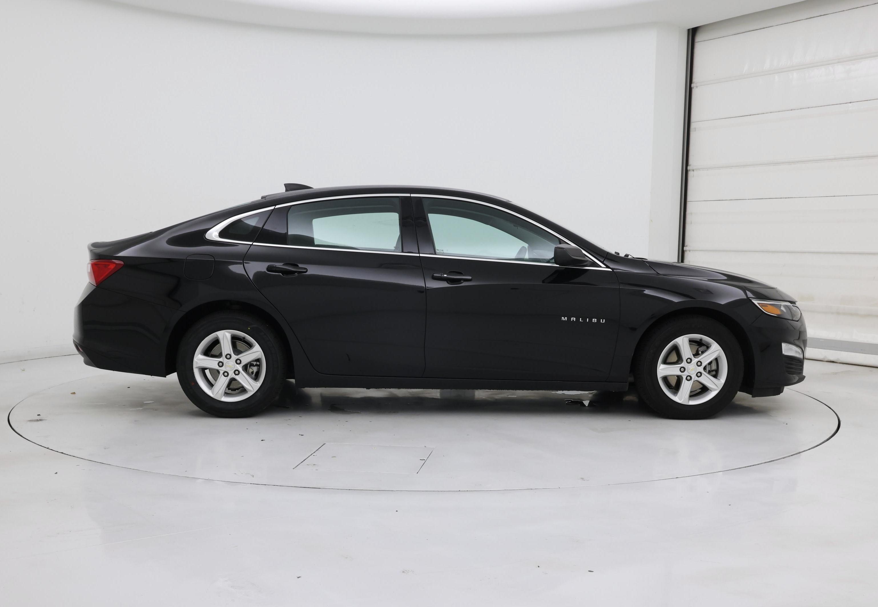 Thumbnail: 2023 Chevrolet Malibu - 7