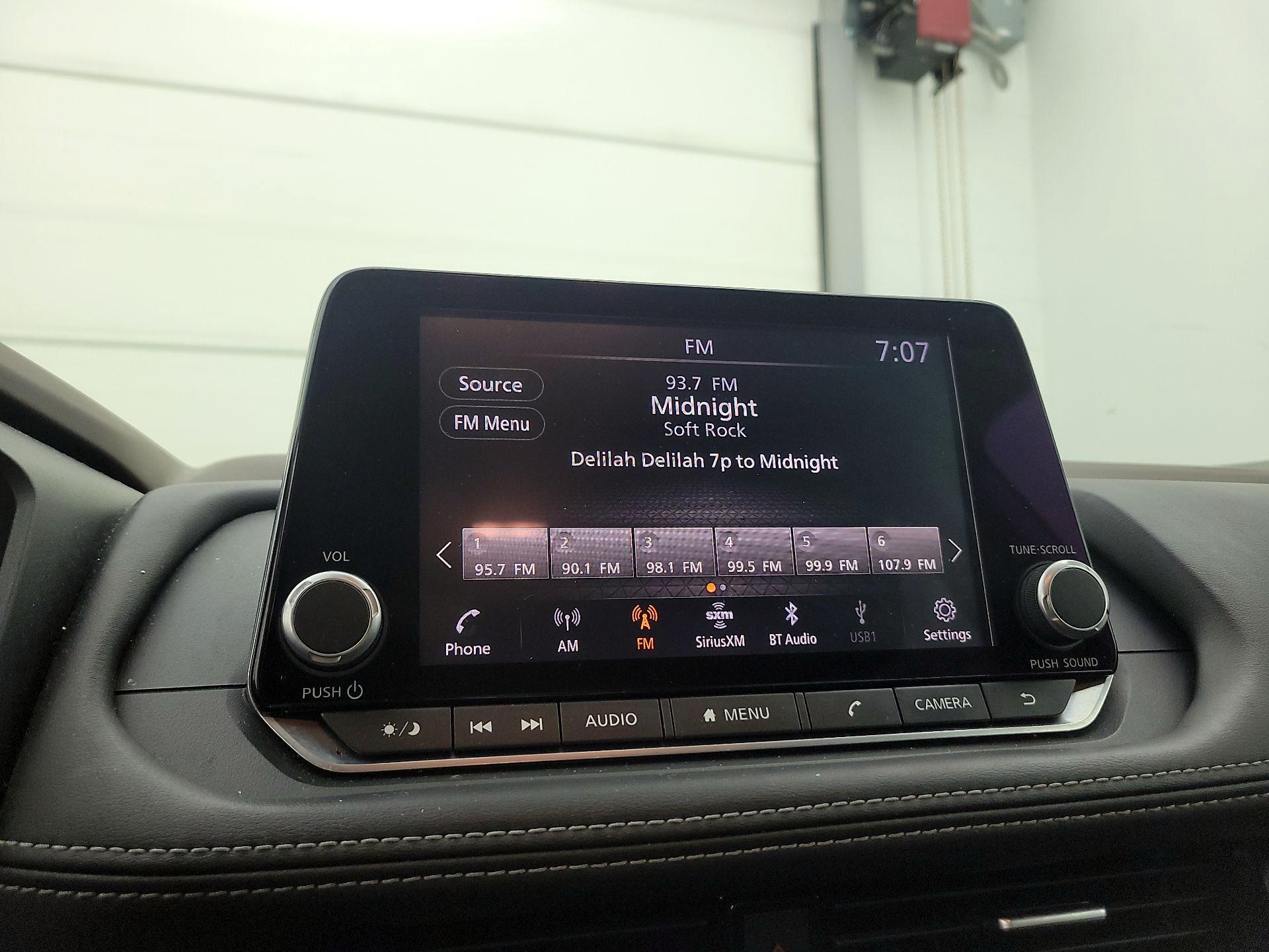 Thumbnail: 2021 Nissan Rogue - 15