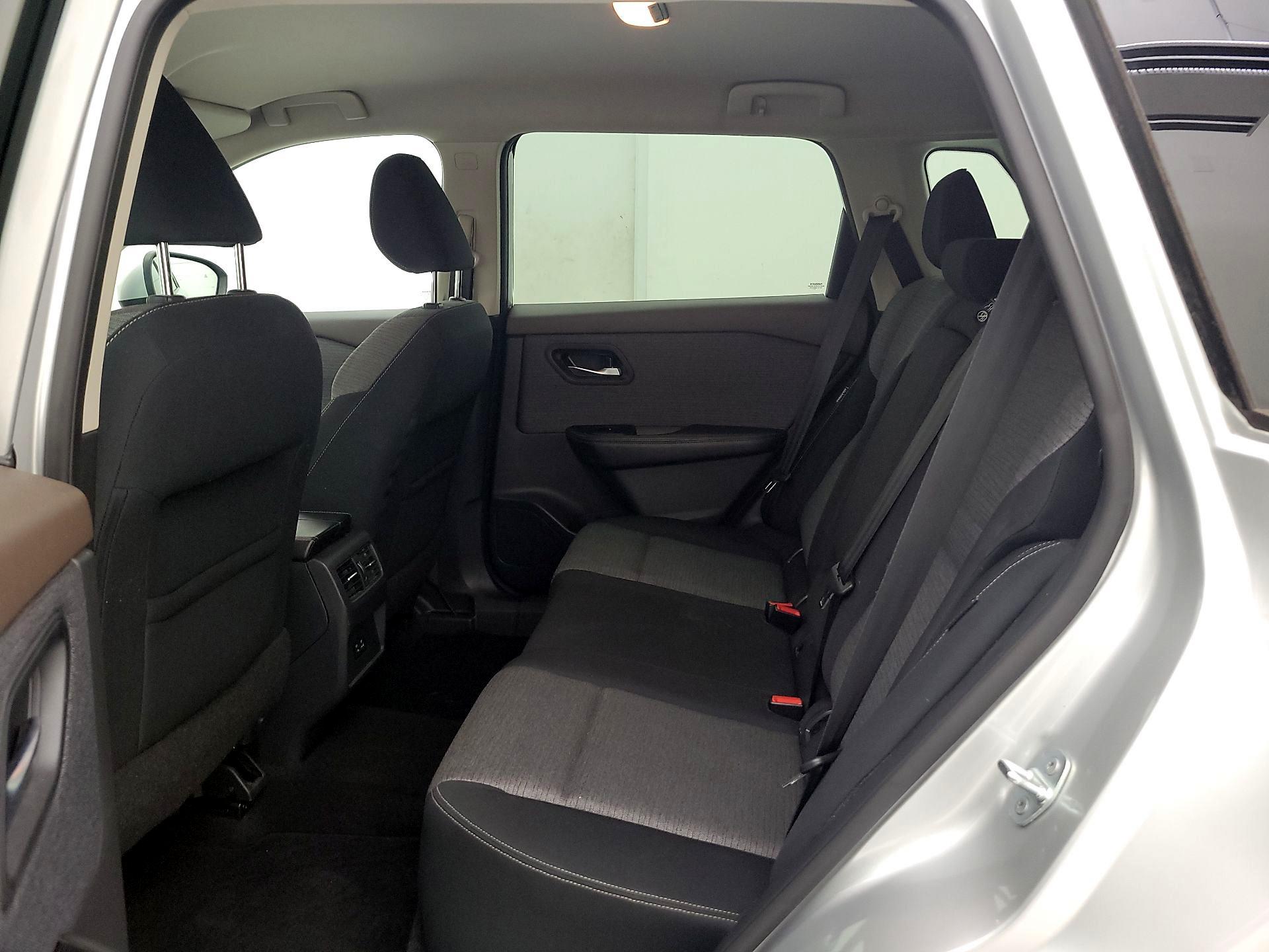 Thumbnail: 2021 Nissan Rogue - 19