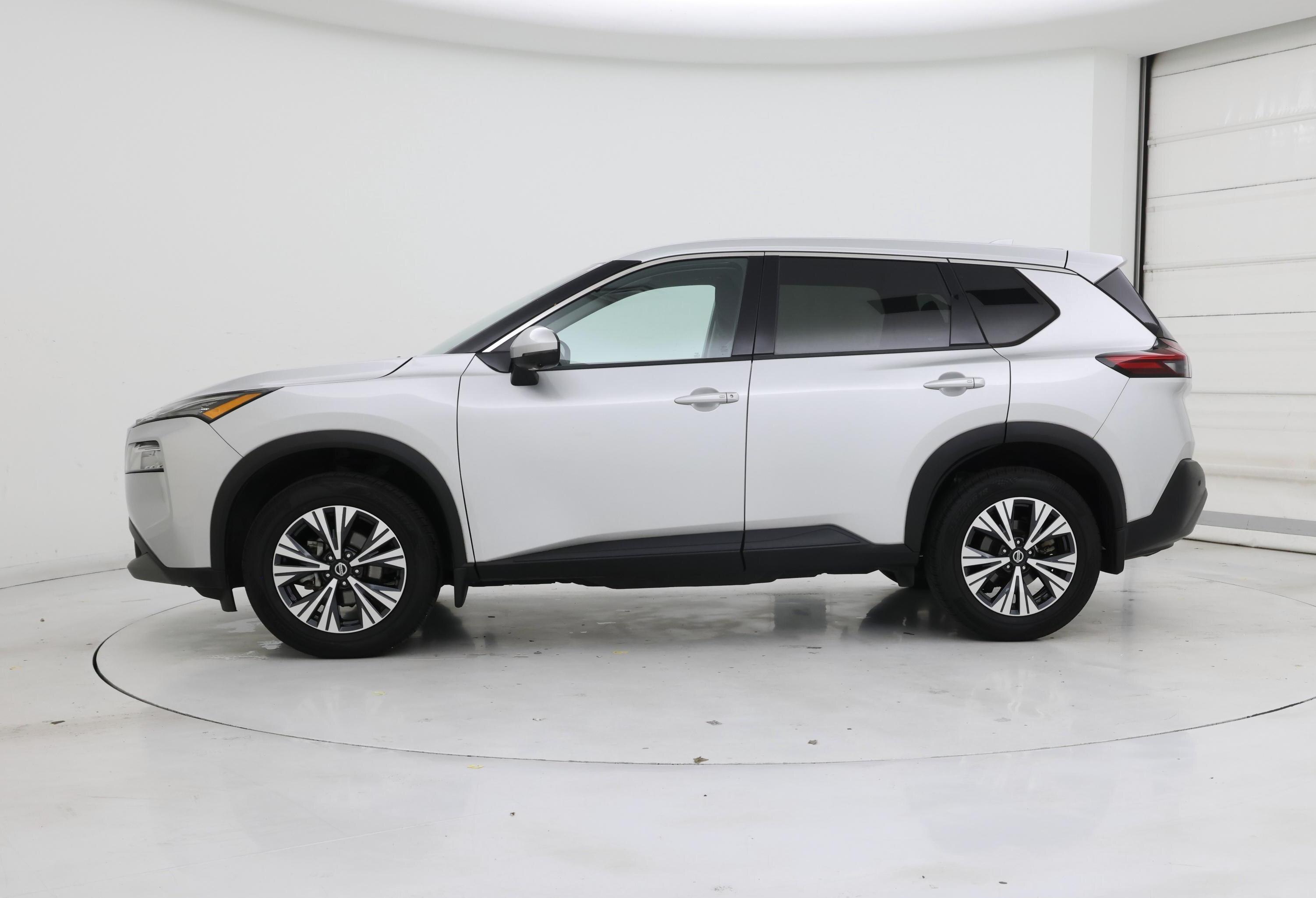 Thumbnail: 2021 Nissan Rogue - 3