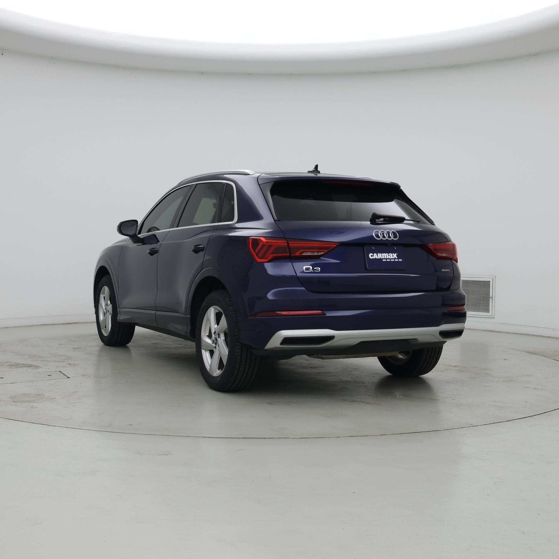Thumbnail: 2021 Audi Q3 - 2