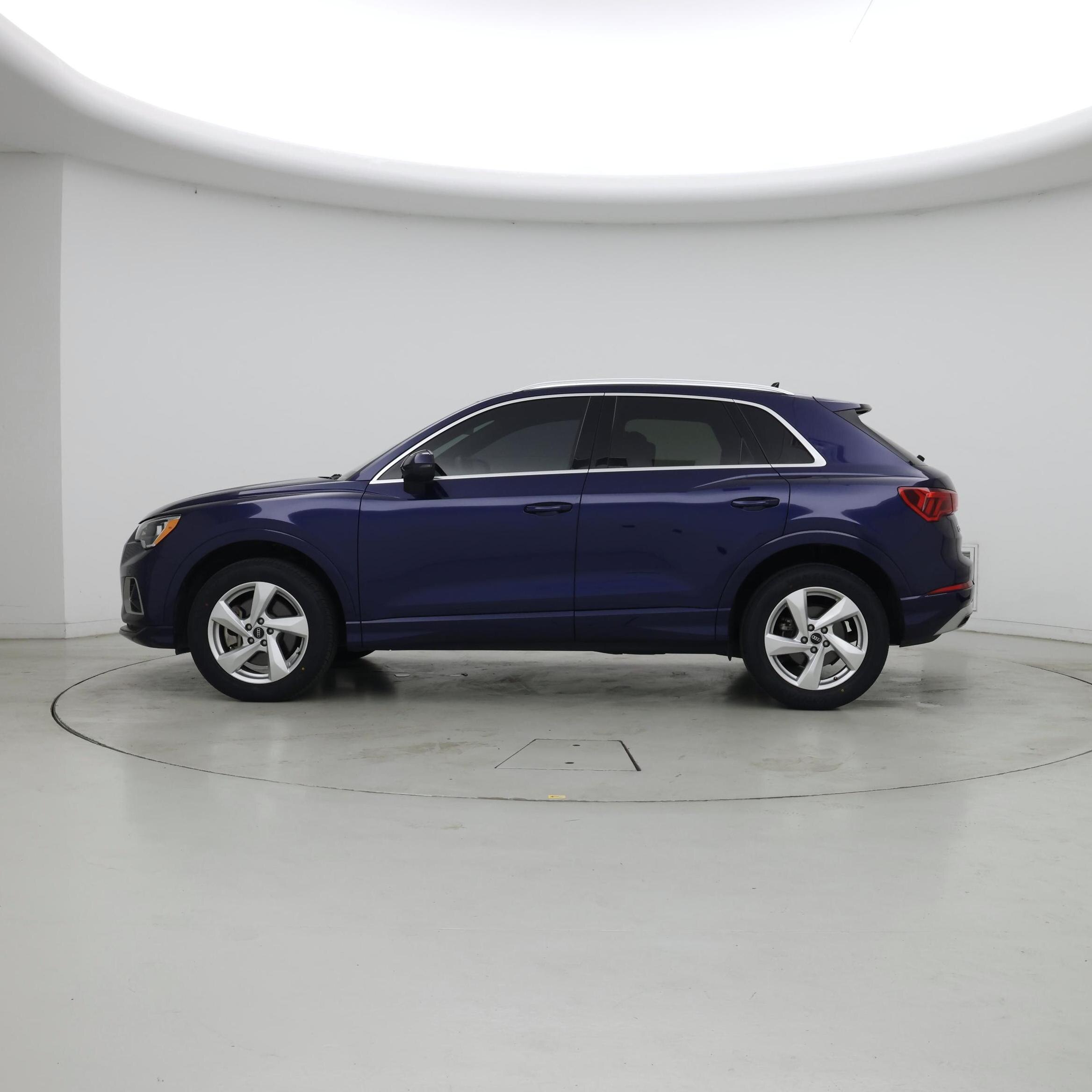 Thumbnail: 2021 Audi Q3 - 3
