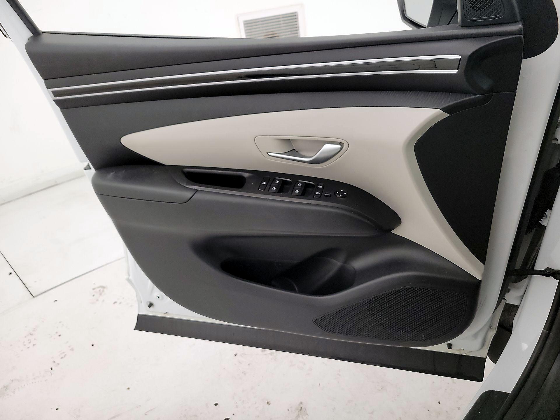 Thumbnail: 2022 Hyundai Tucson - 12