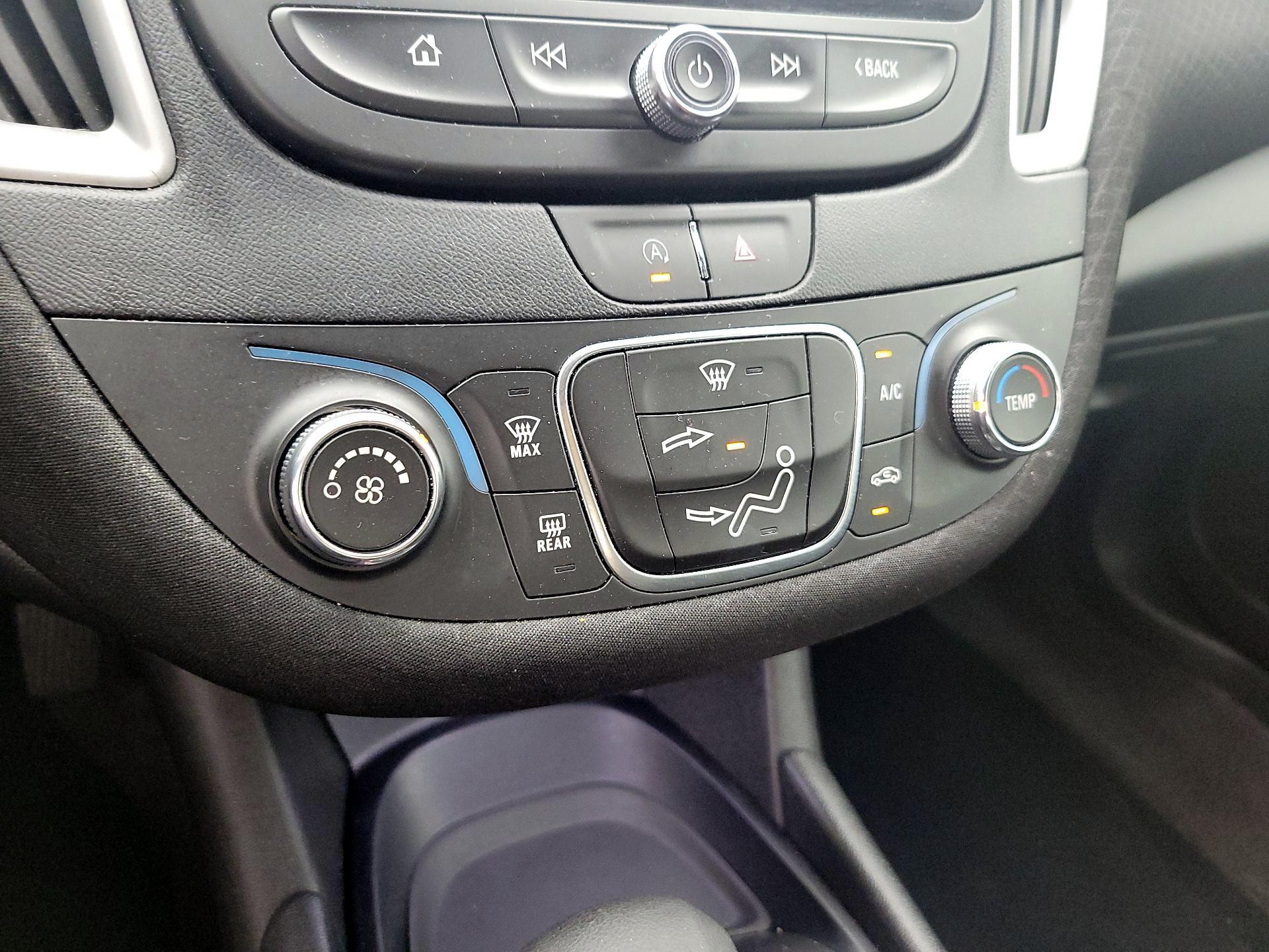 Thumbnail: 2024 Chevrolet Malibu - 16