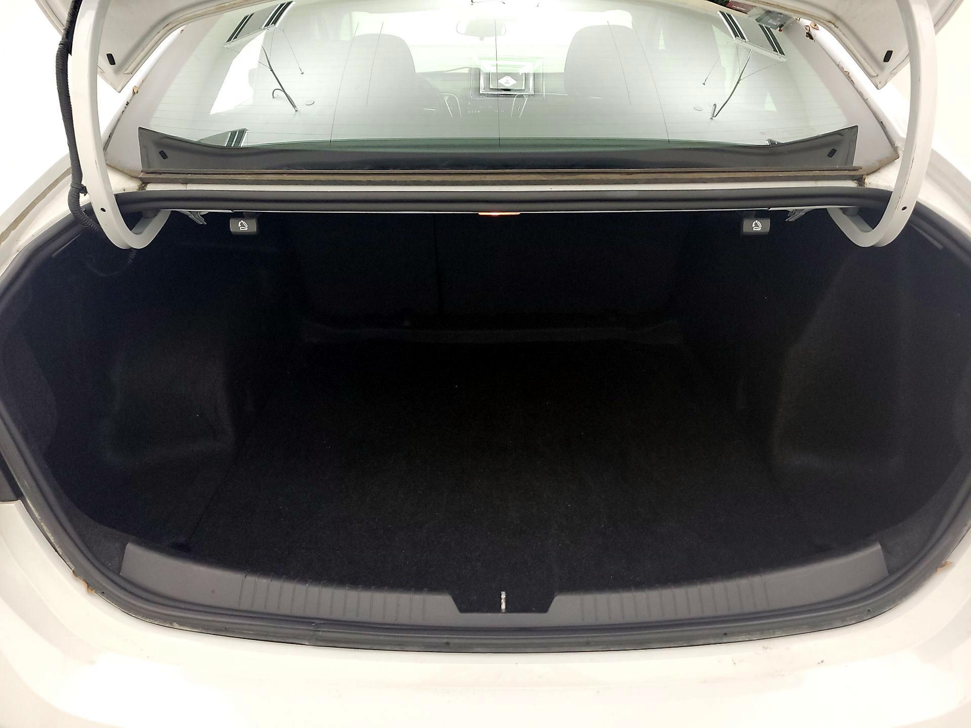 Thumbnail: 2024 Chevrolet Malibu - 19