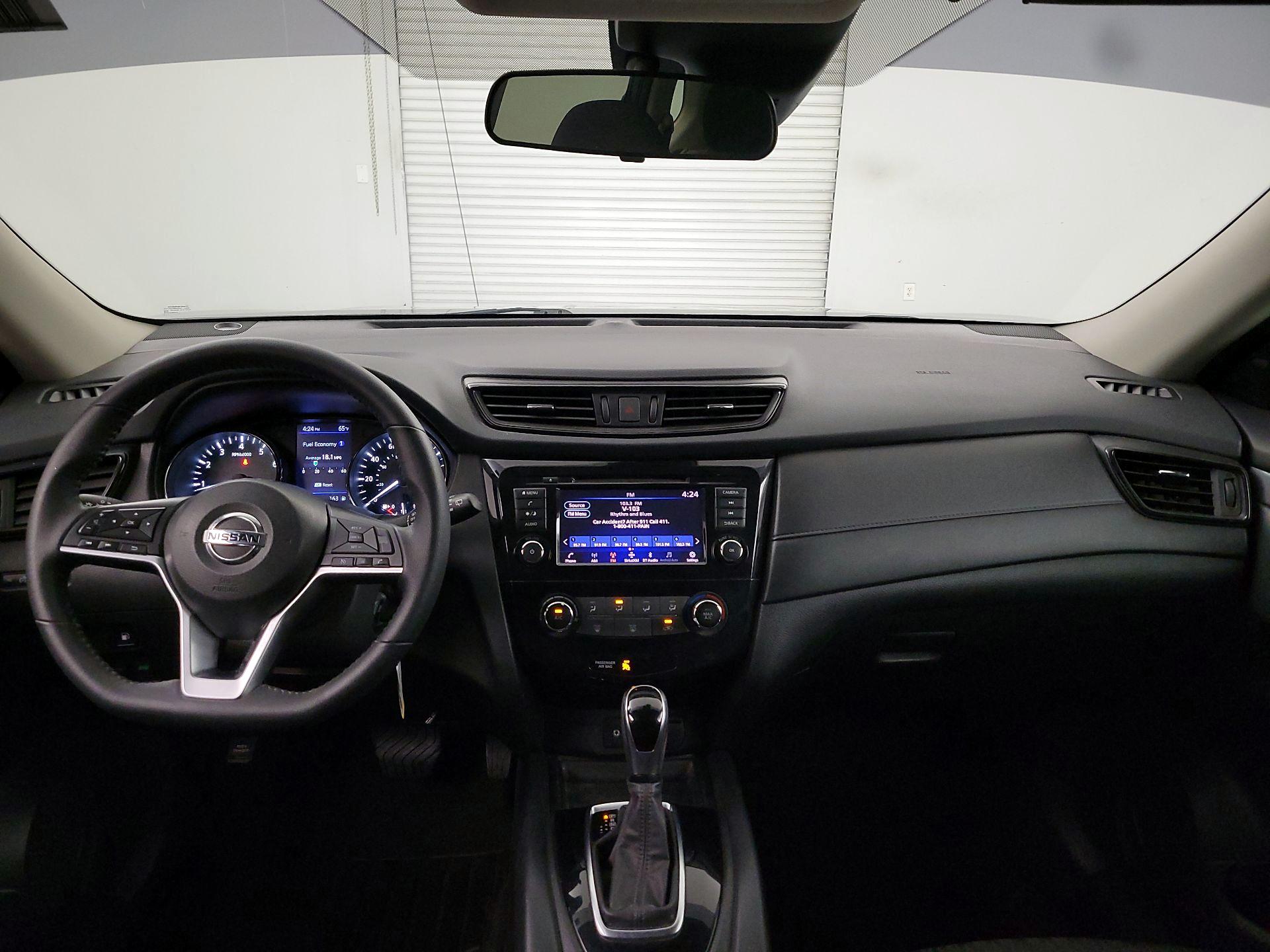 Thumbnail: 2020 Nissan Rogue - 9