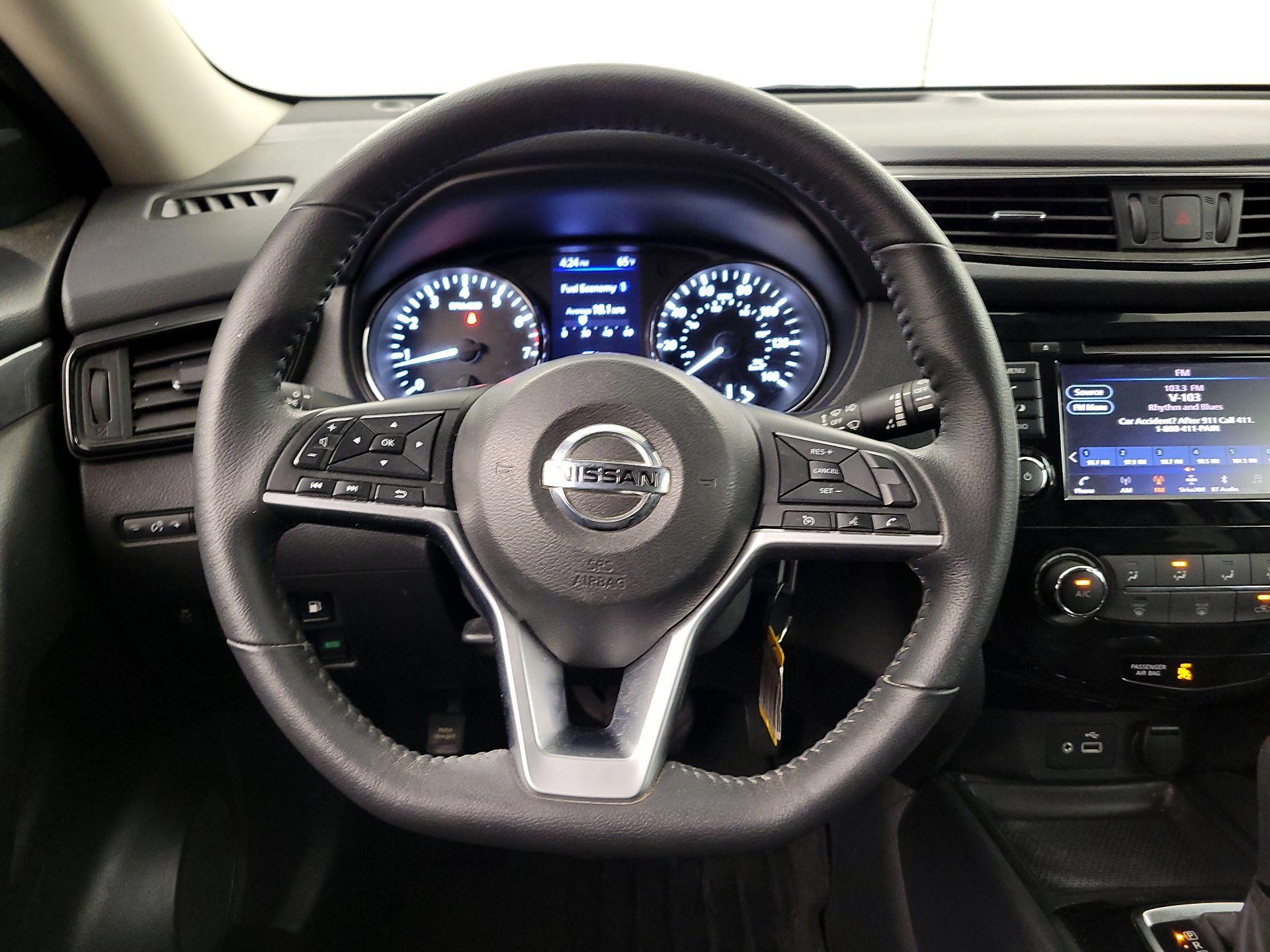 Thumbnail: 2020 Nissan Rogue - 10