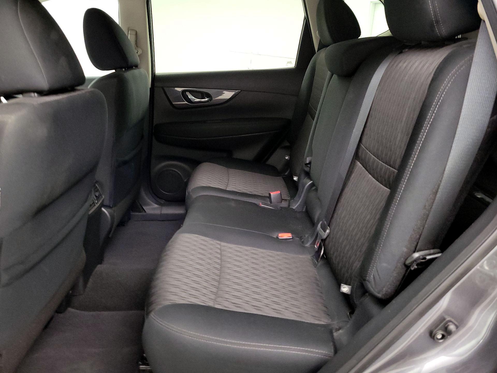 Thumbnail: 2020 Nissan Rogue - 19