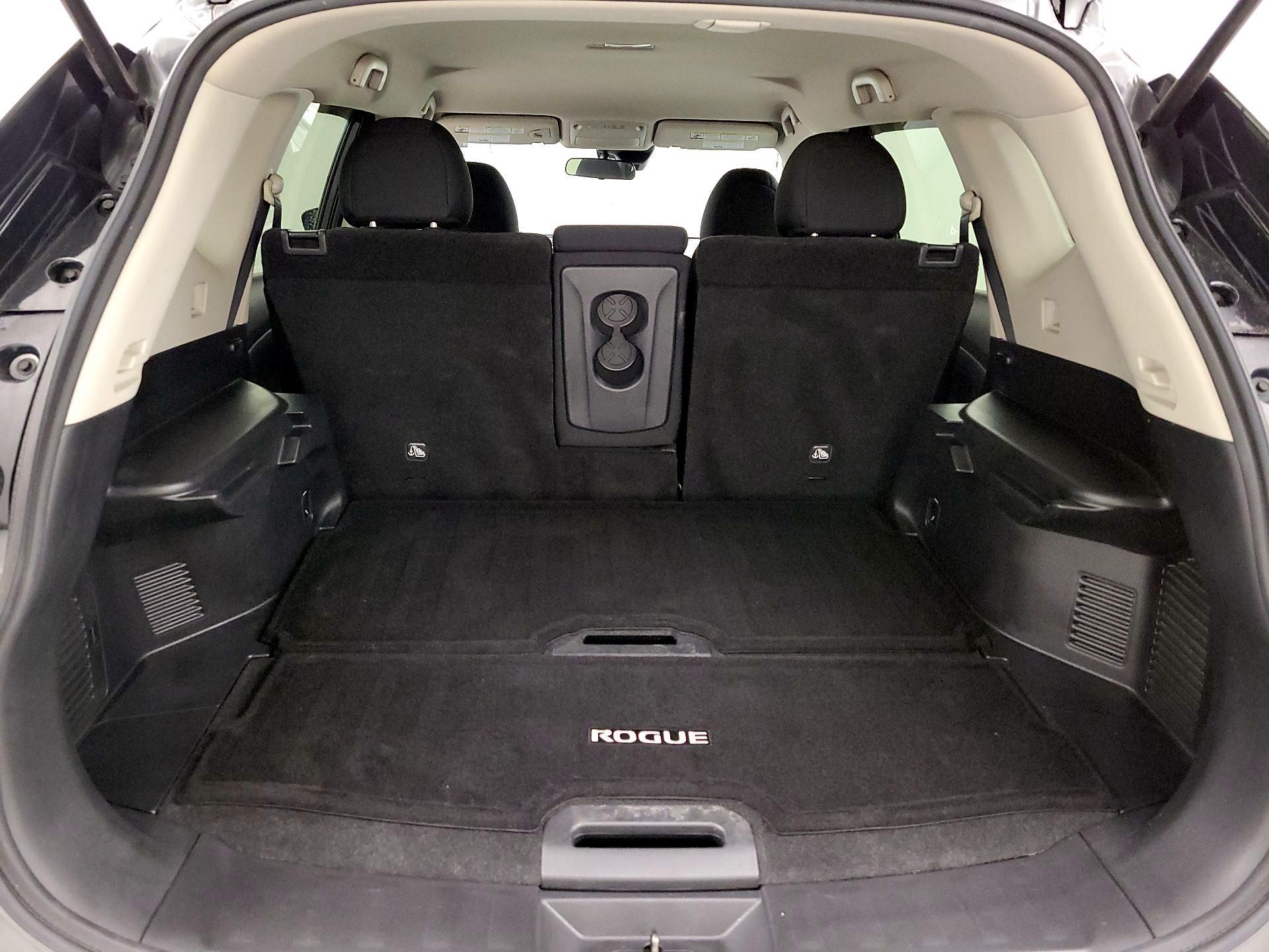 Thumbnail: 2020 Nissan Rogue - 20