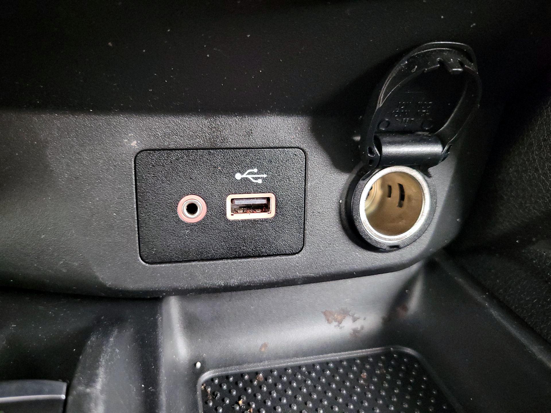 Thumbnail: 2021 Nissan Rogue Sport - 19