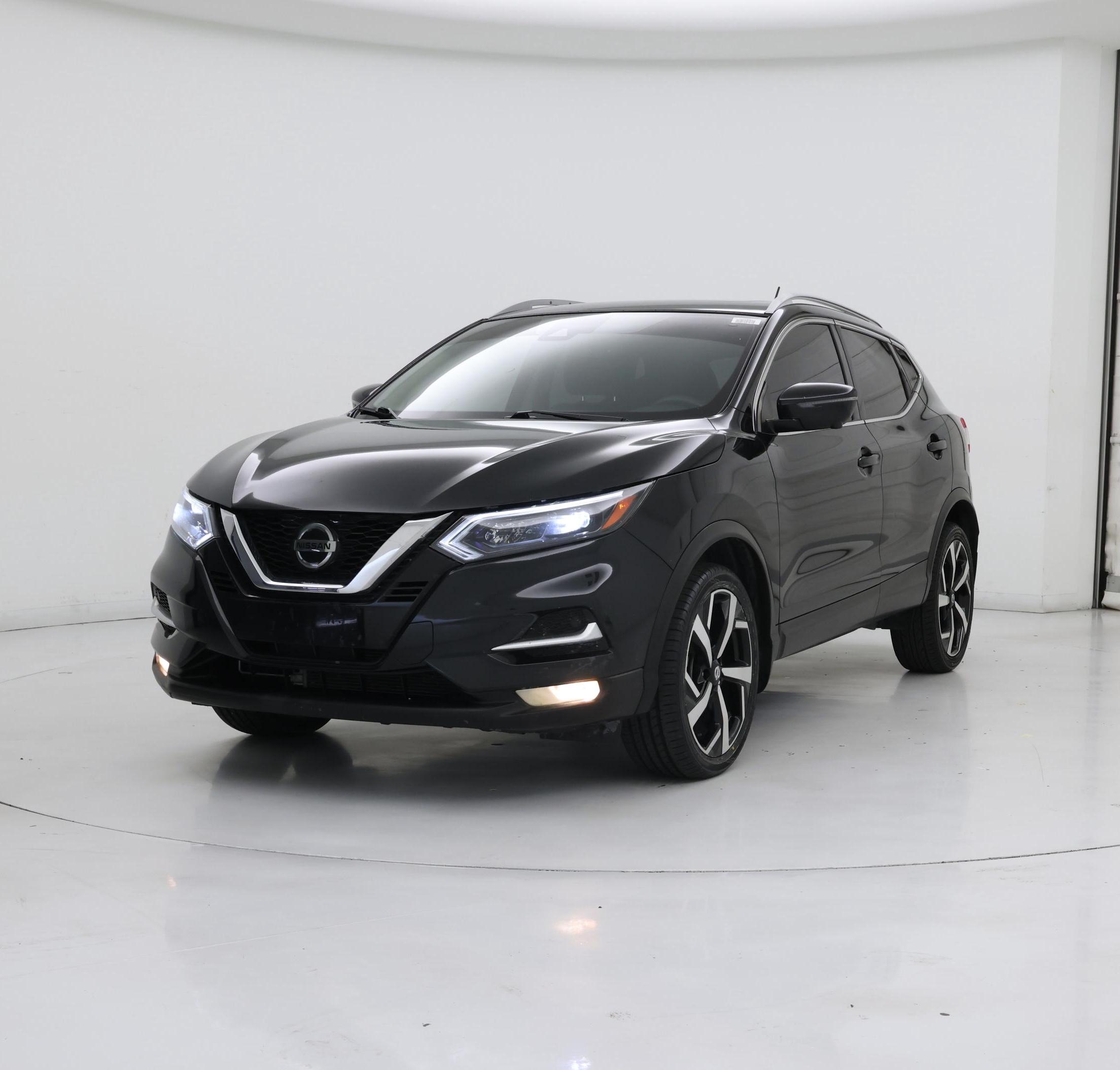 Thumbnail: 2021 Nissan Rogue Sport - 4