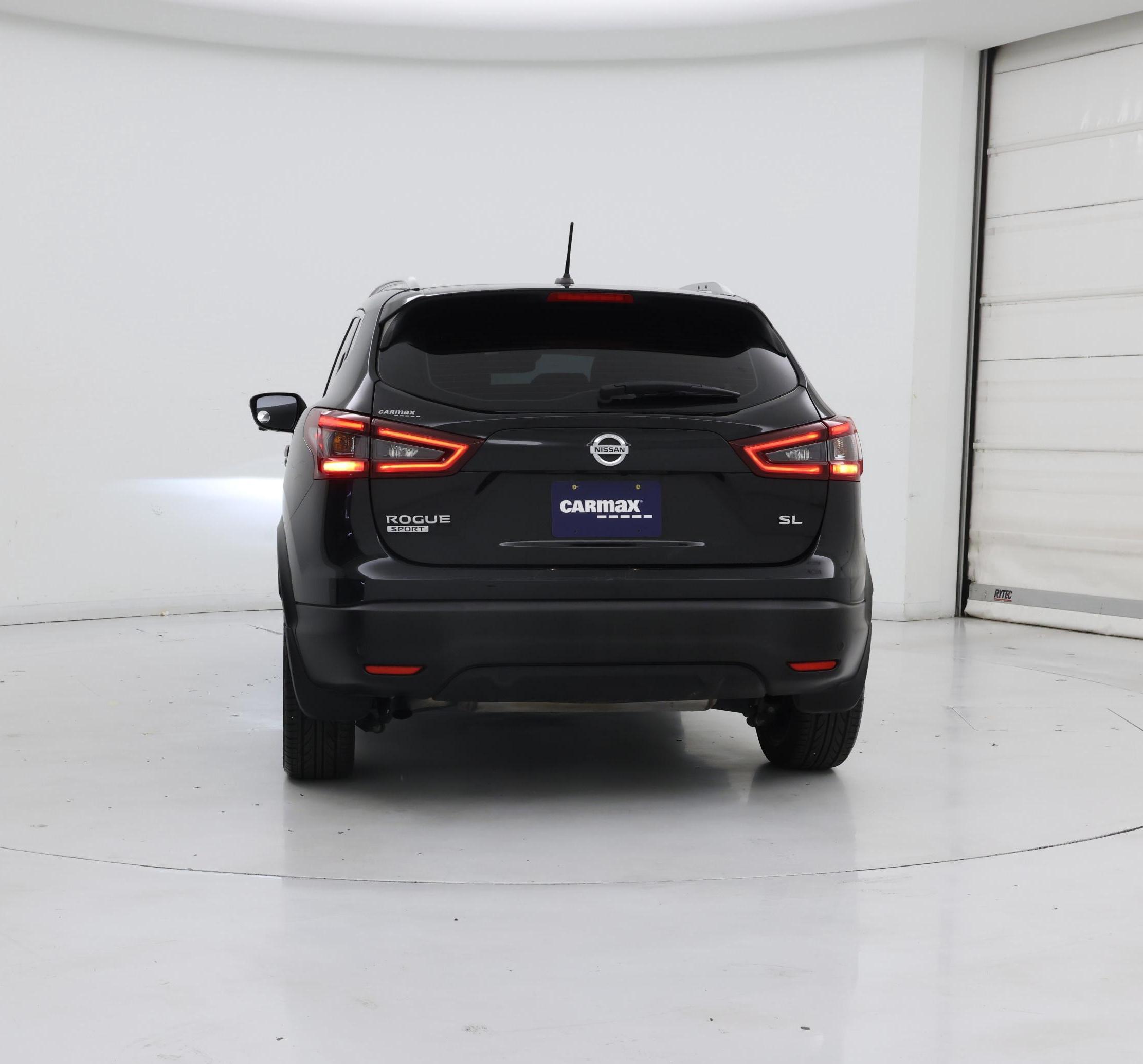 Thumbnail: 2021 Nissan Rogue Sport - 6