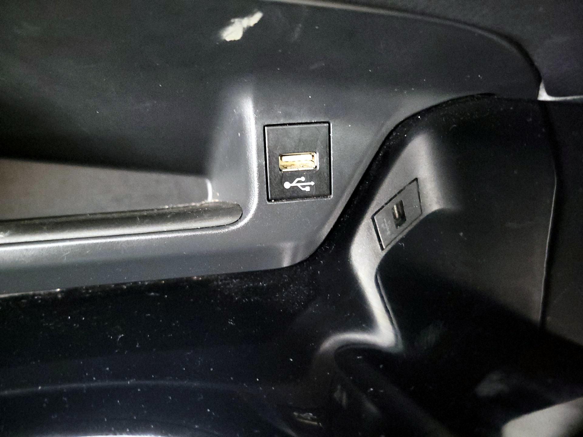 Thumbnail: 2020 Toyota C-HR - 18