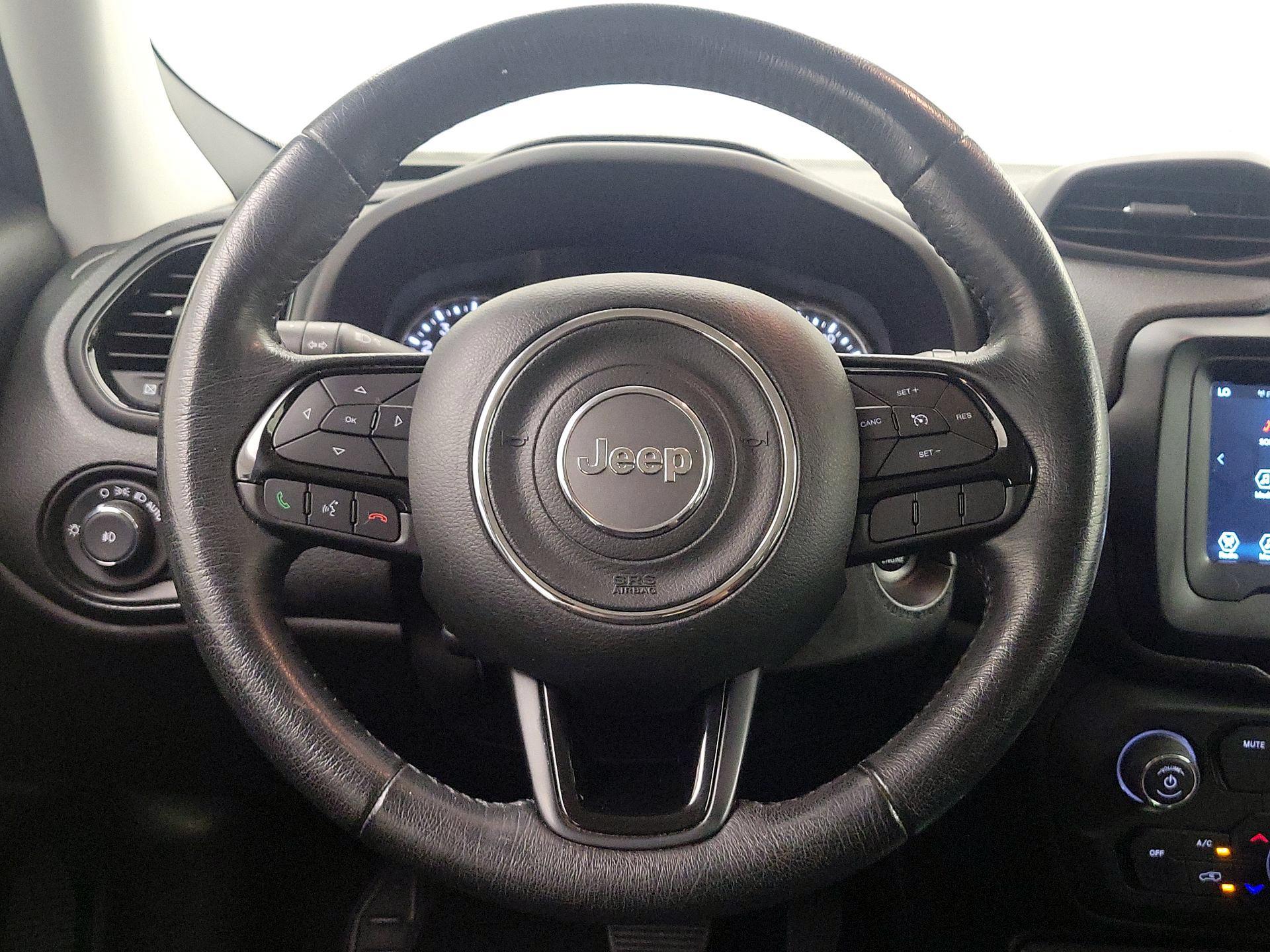 Thumbnail: 2020 Jeep Renegade - 10