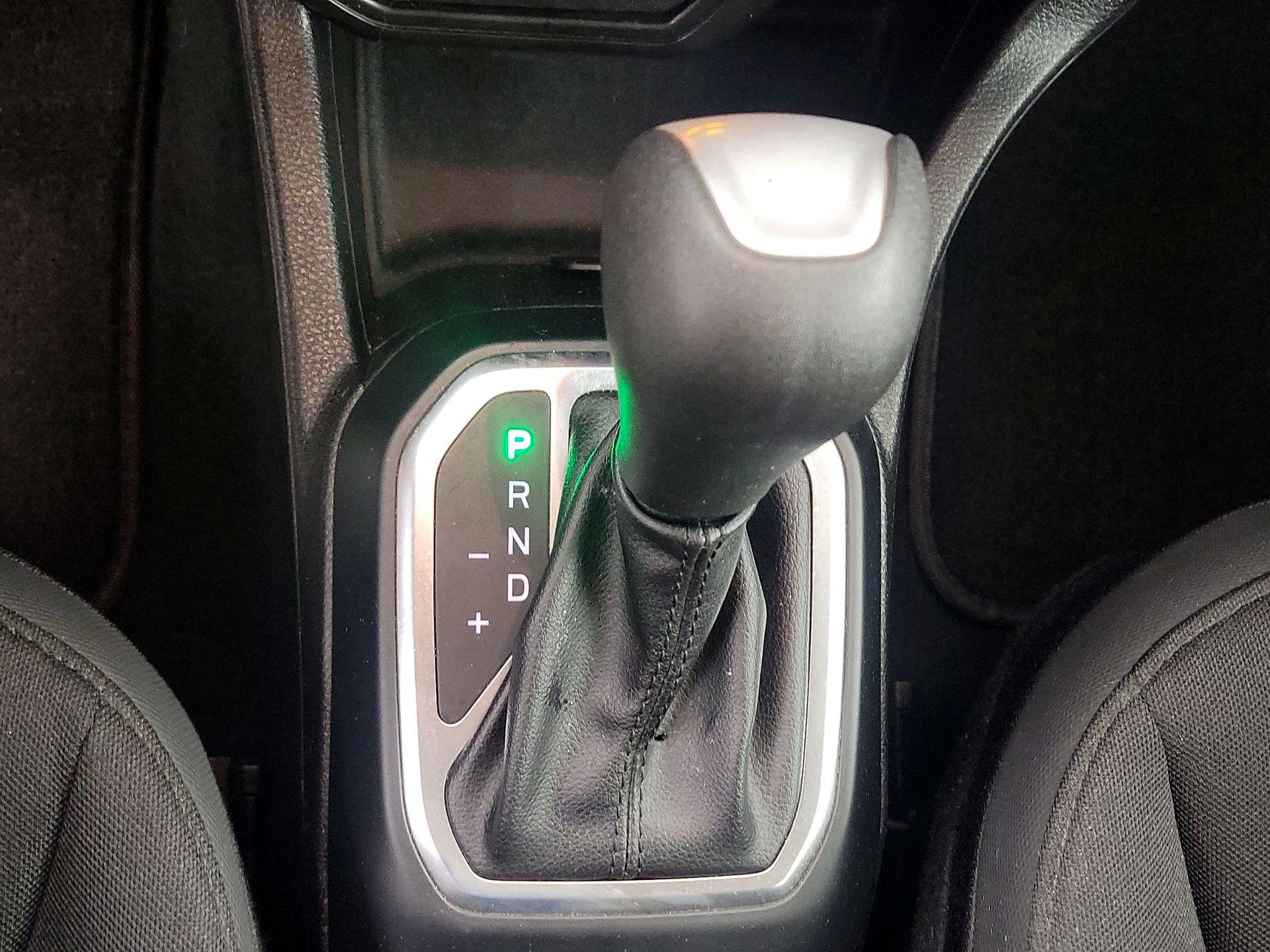 Thumbnail: 2020 Jeep Renegade - 17