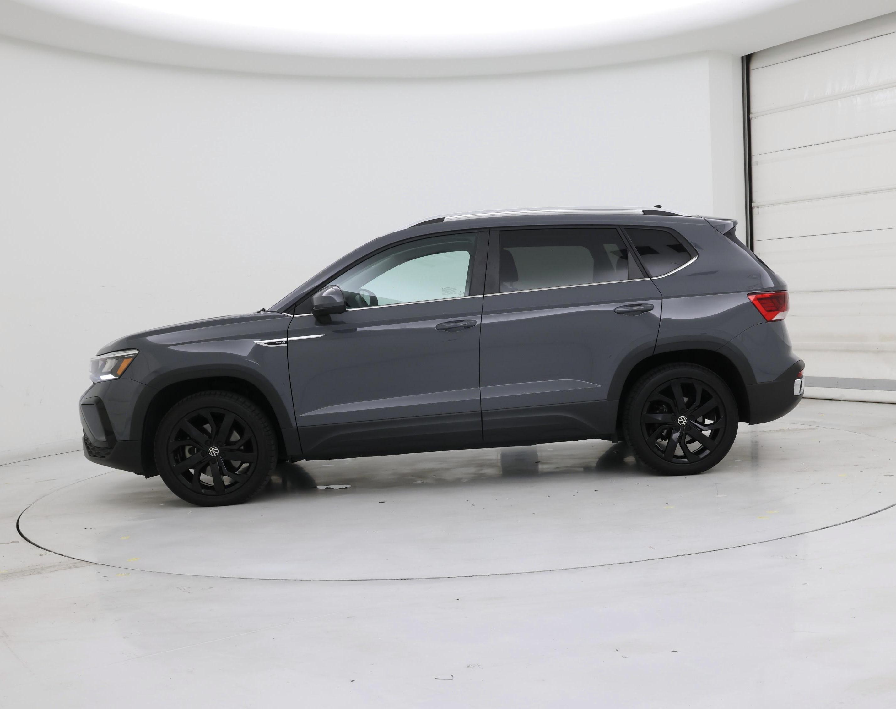 Thumbnail: 2022 Volkswagen Taos - 3