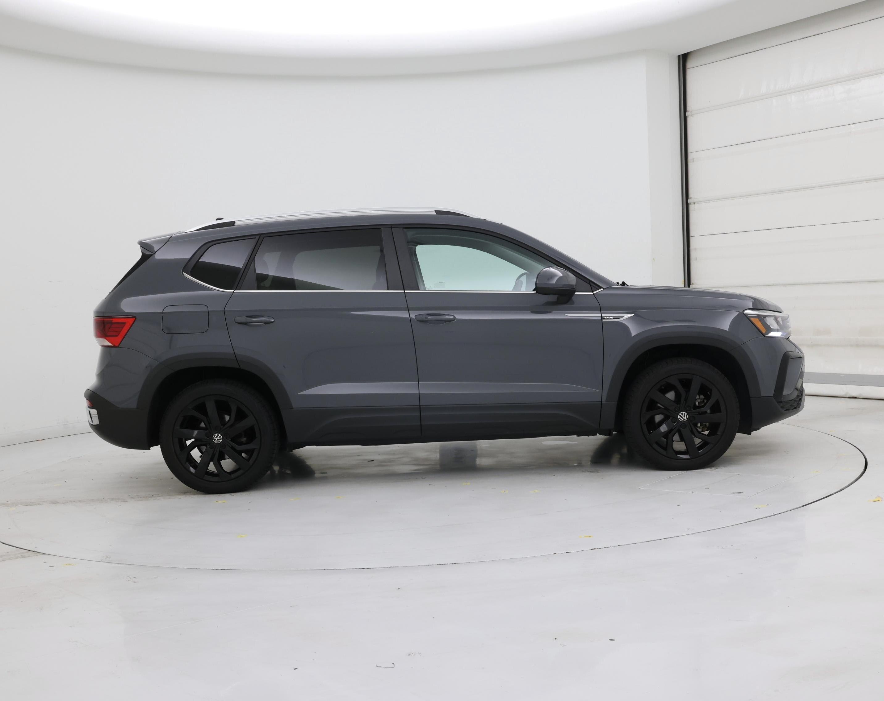 Thumbnail: 2022 Volkswagen Taos - 7