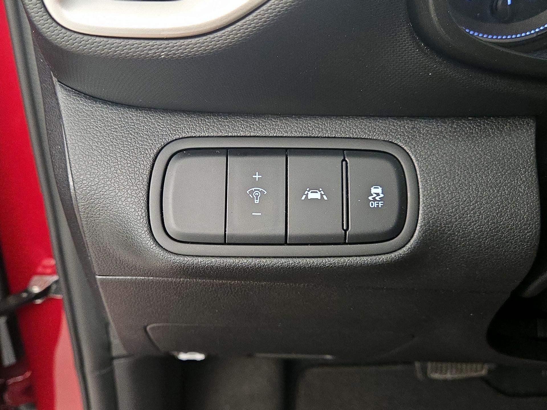 Thumbnail: 2021 Hyundai Venue - 13