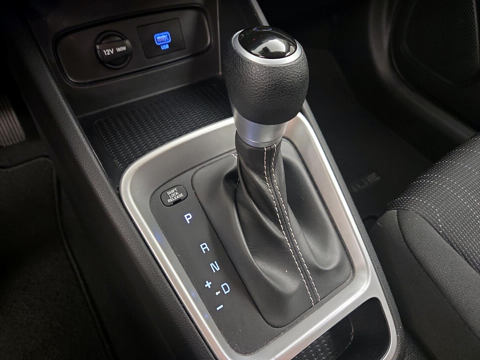 Thumbnail: 2021 Hyundai Venue - 17