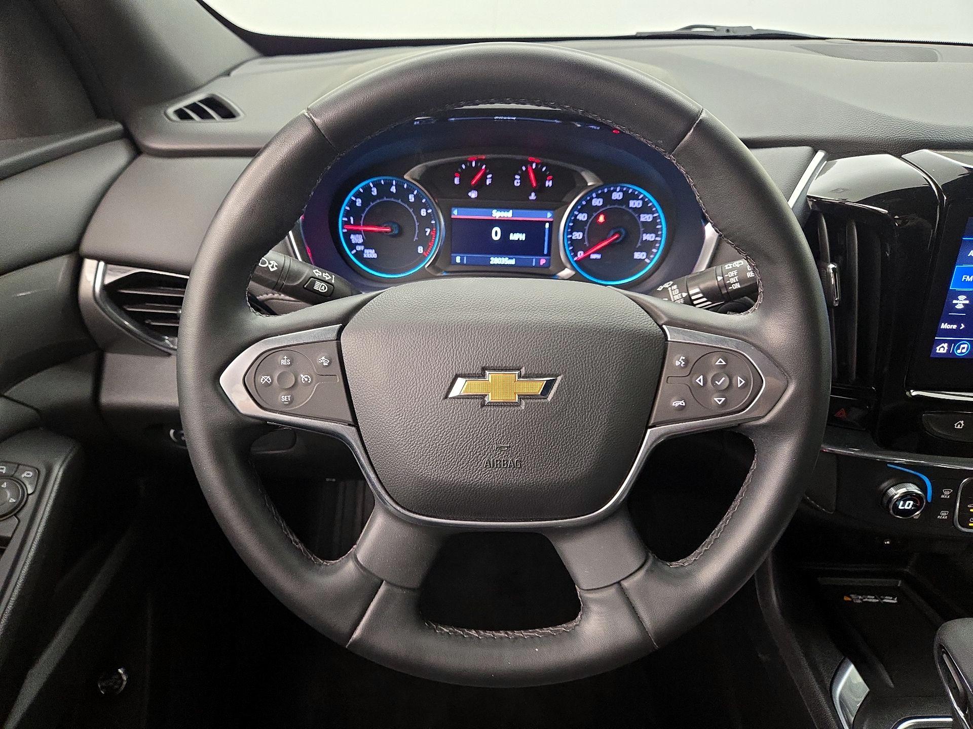 Thumbnail: 2023 Chevrolet Traverse - 10