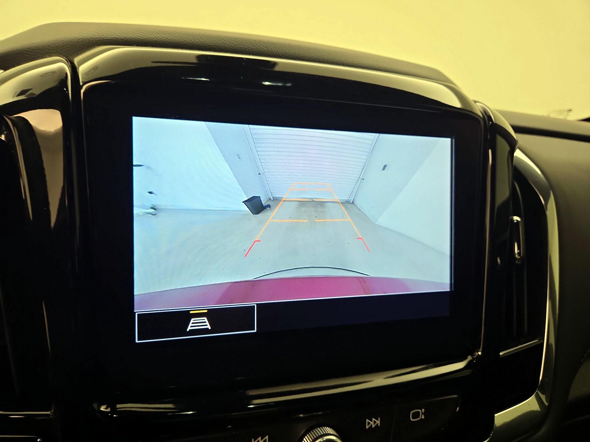 Thumbnail: 2023 Chevrolet Traverse - 14