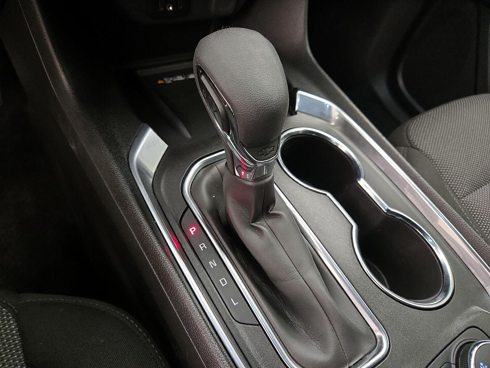 Thumbnail: 2023 Chevrolet Traverse - 17