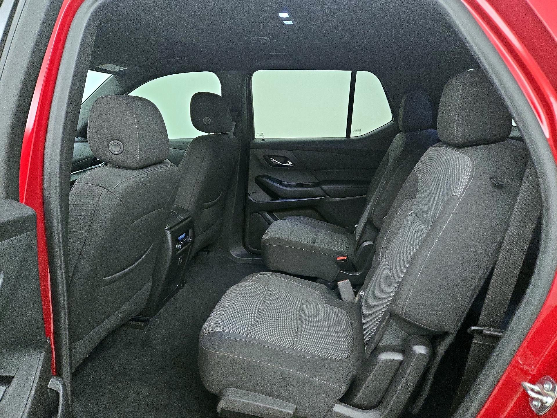 Thumbnail: 2023 Chevrolet Traverse - 19