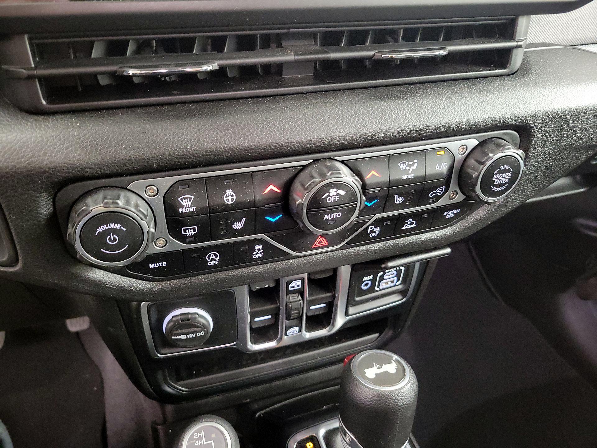 Thumbnail: 2024 Jeep Wrangler - 16