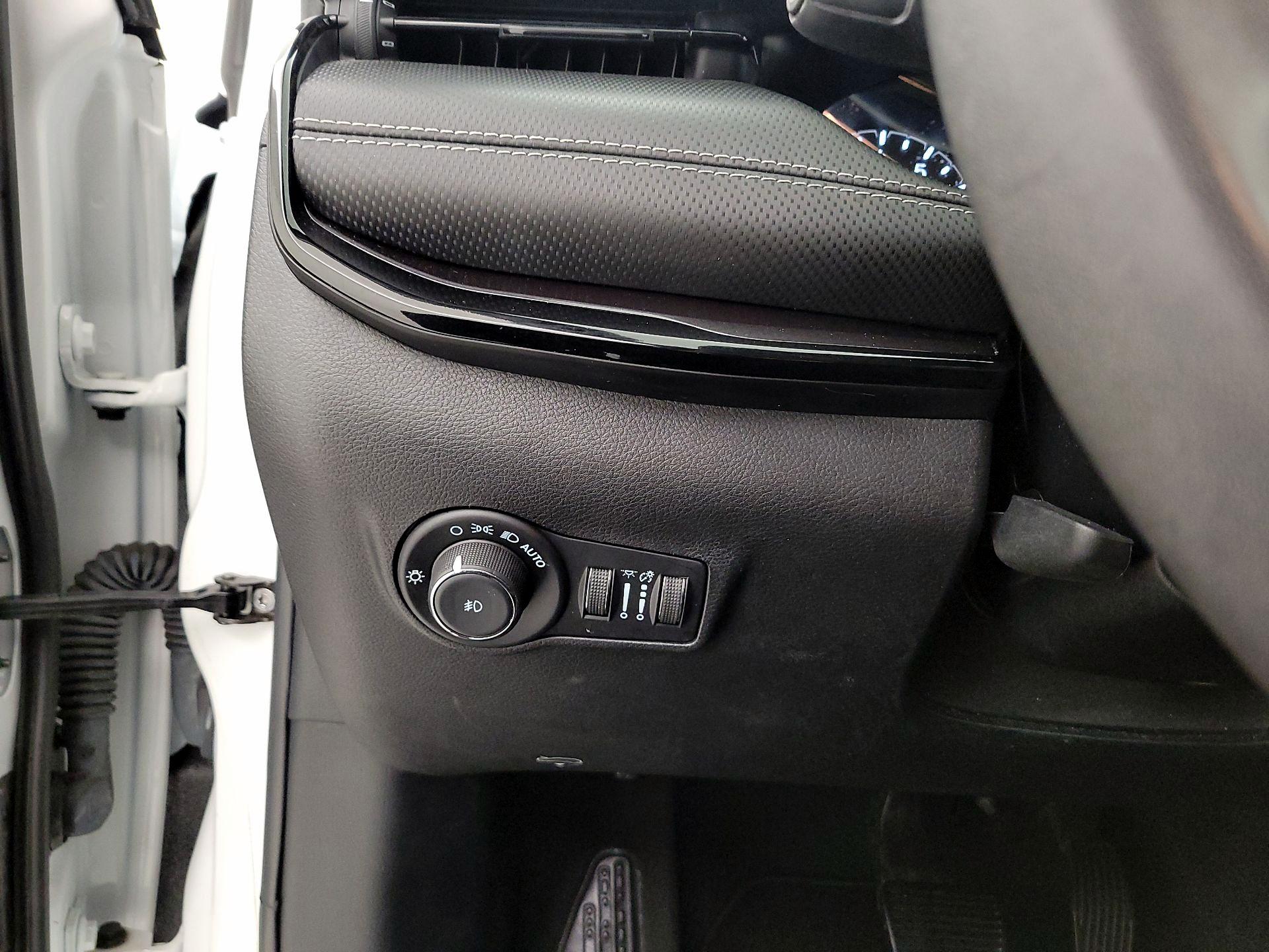 Thumbnail: 2022 Jeep Compass - 13