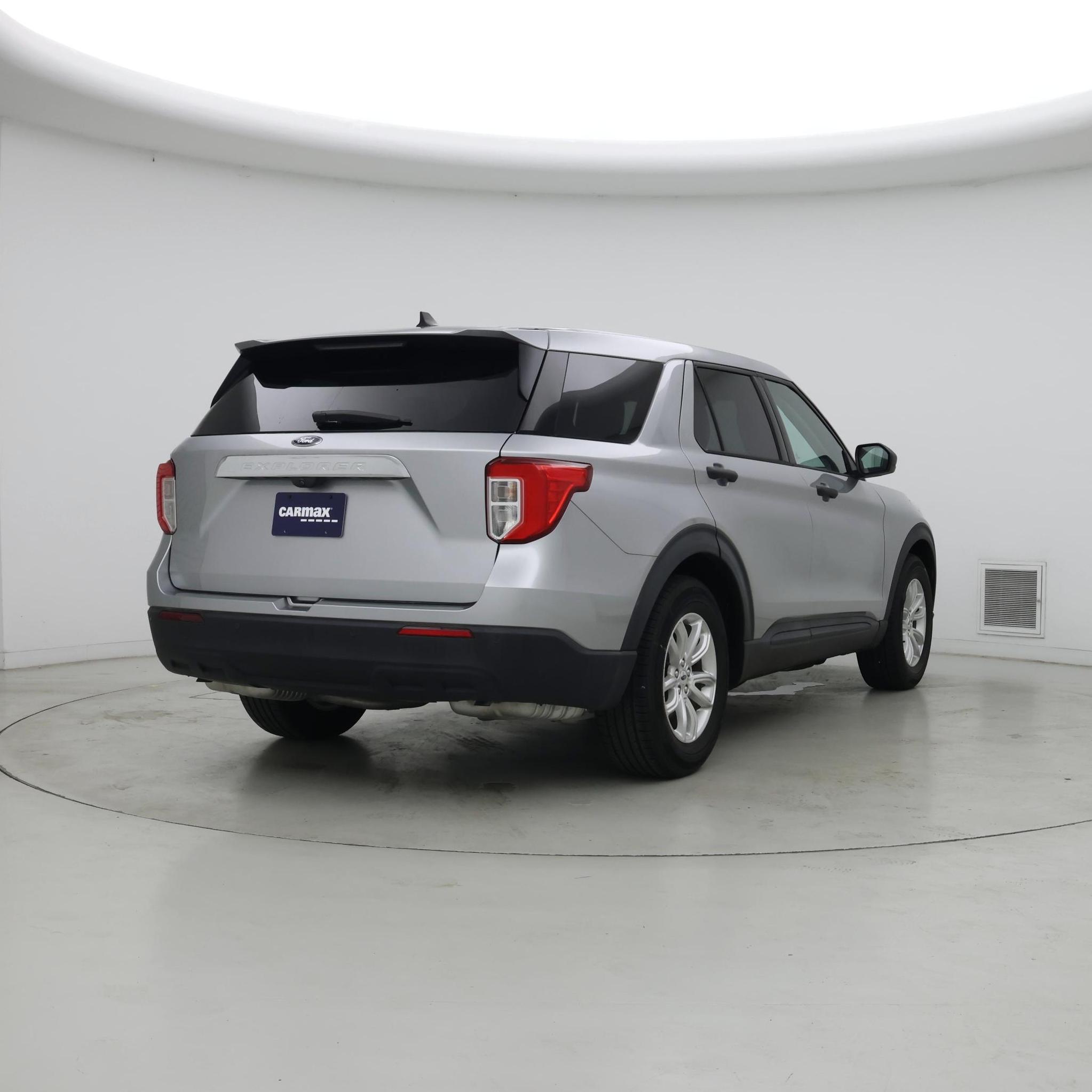 Thumbnail: 2021 Ford Explorer - 8
