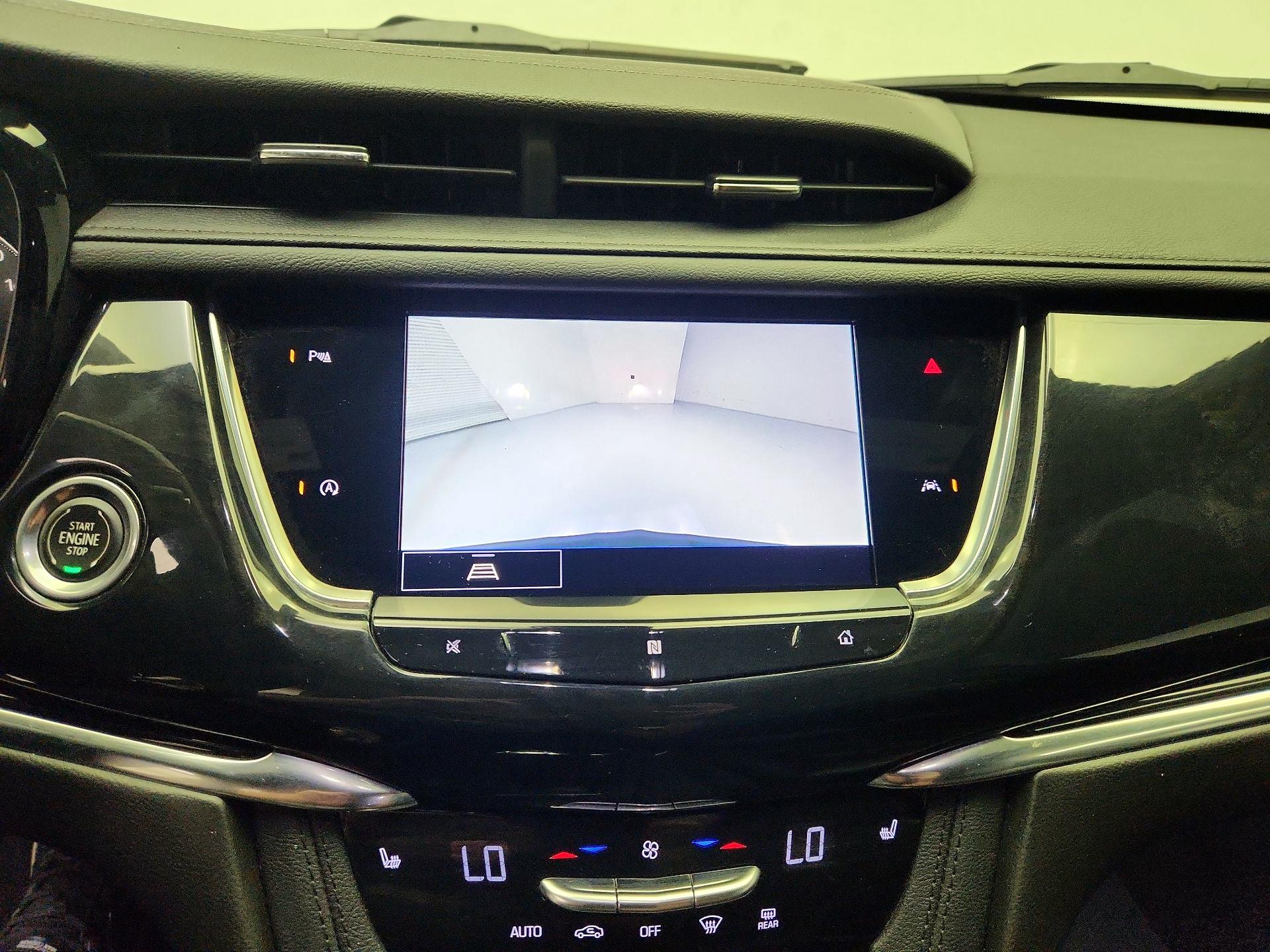 Thumbnail: 2021 Cadillac XT6 - 15