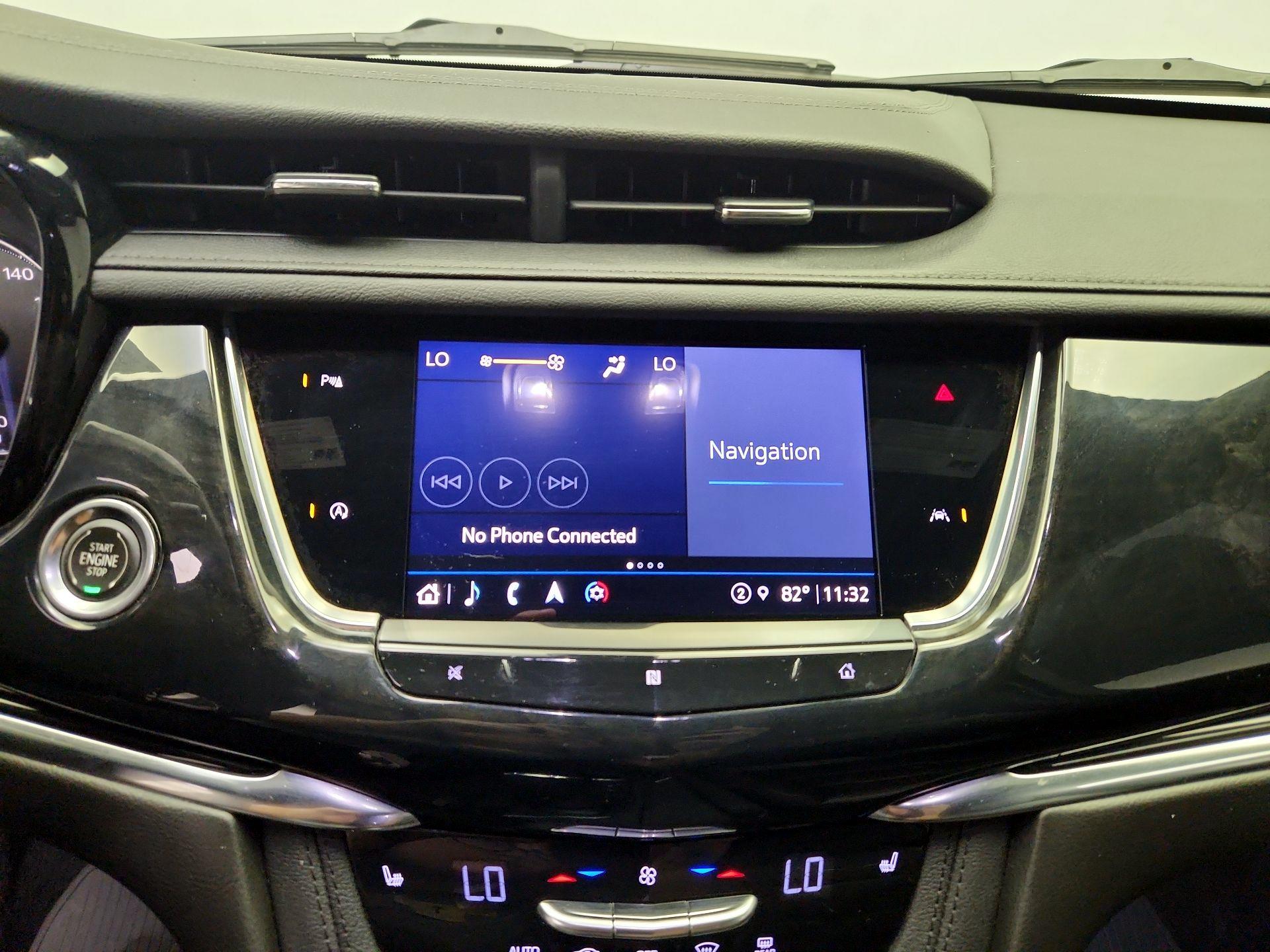 Thumbnail: 2021 Cadillac XT6 - 16