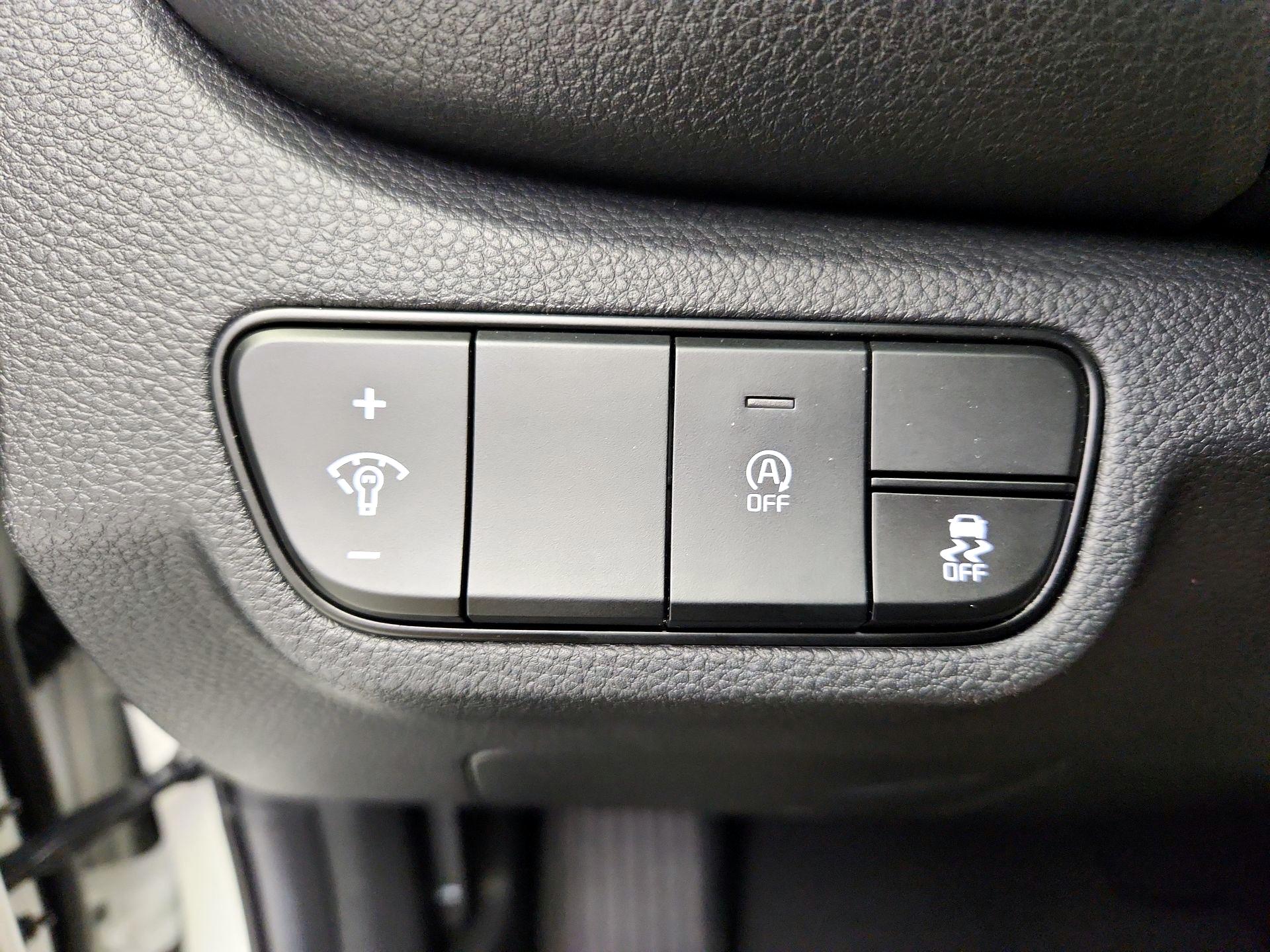 Thumbnail: 2025 Kia Seltos - 13