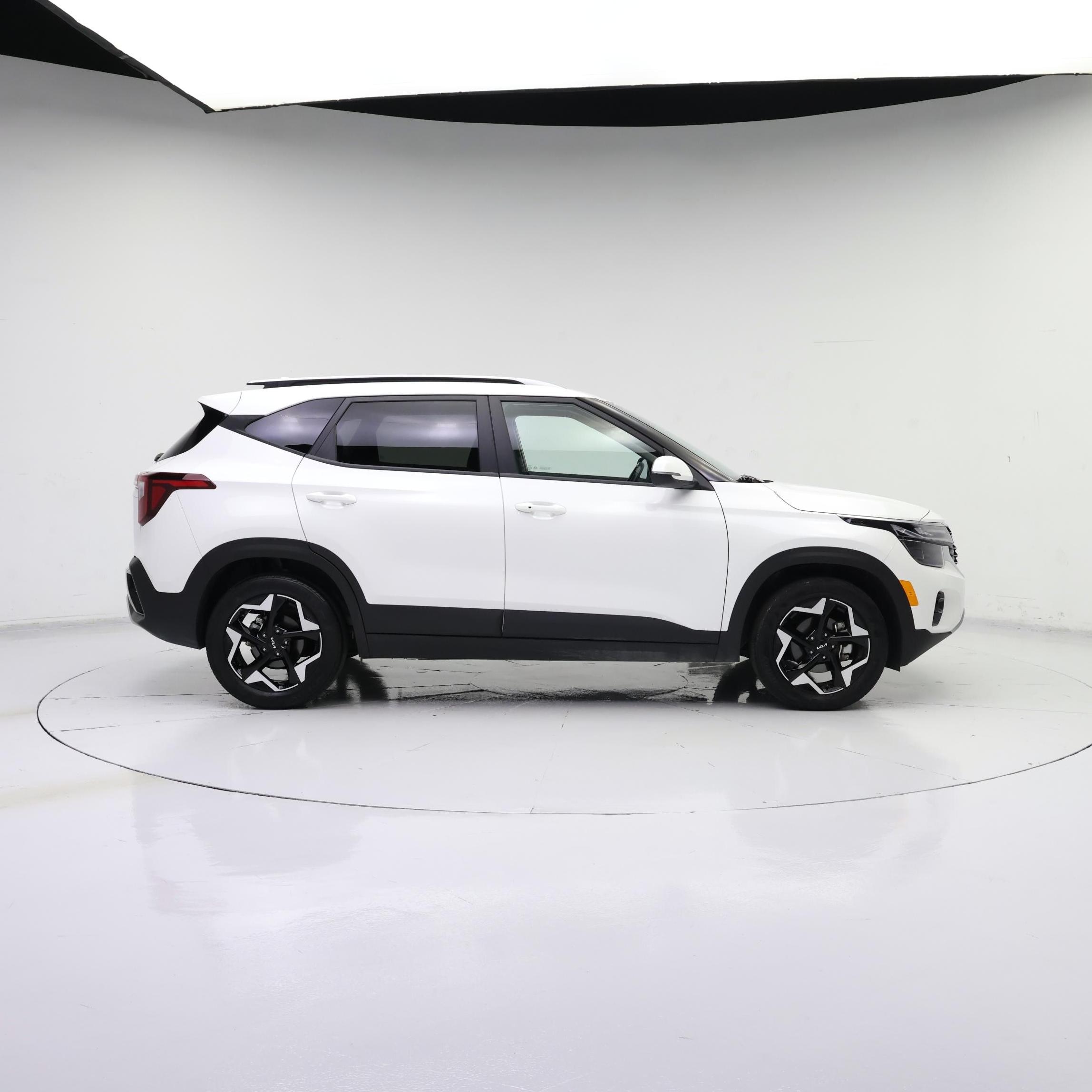 Thumbnail: 2025 Kia Seltos - 7