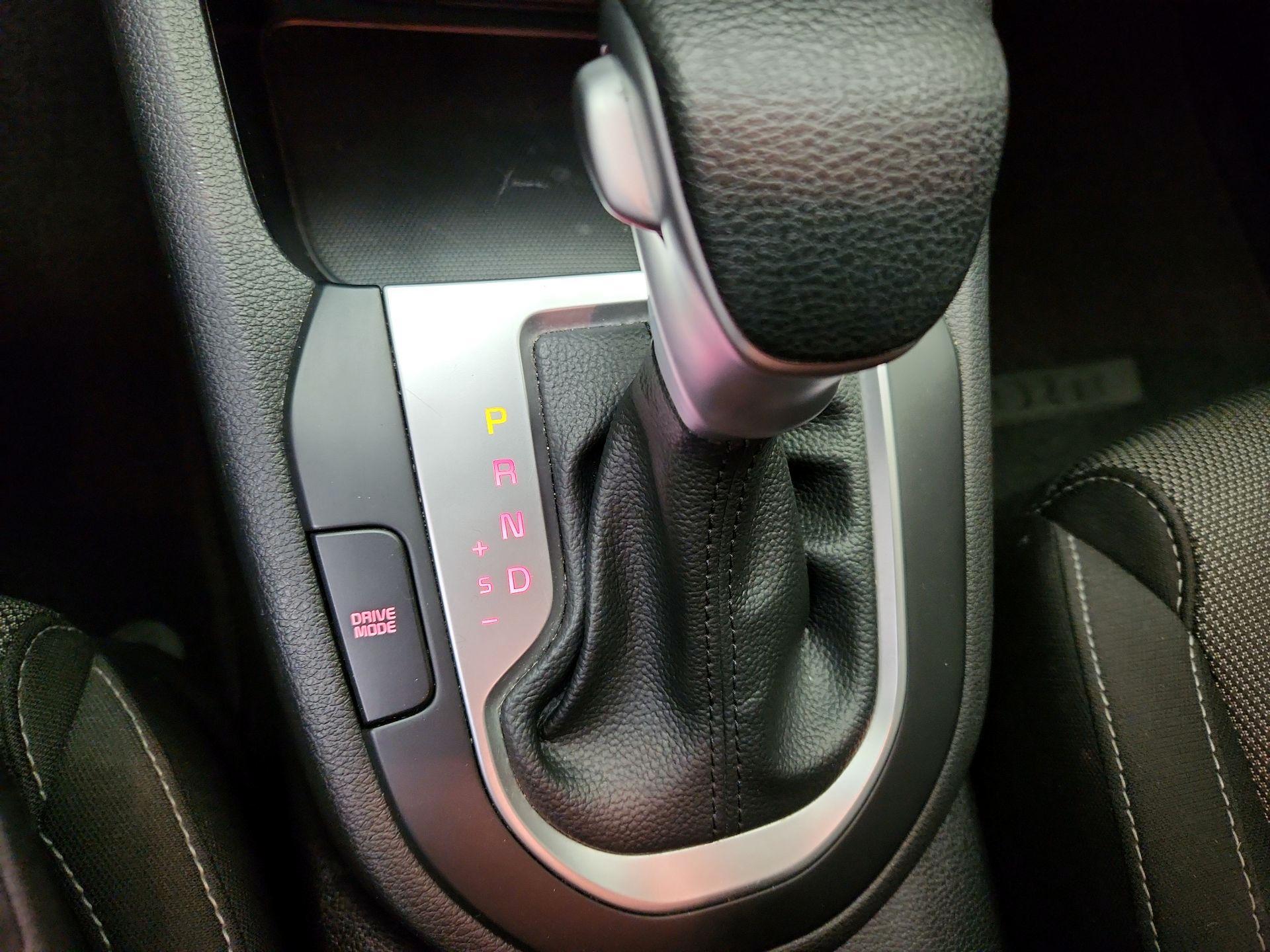 Thumbnail: 2023 Kia Forte - 17