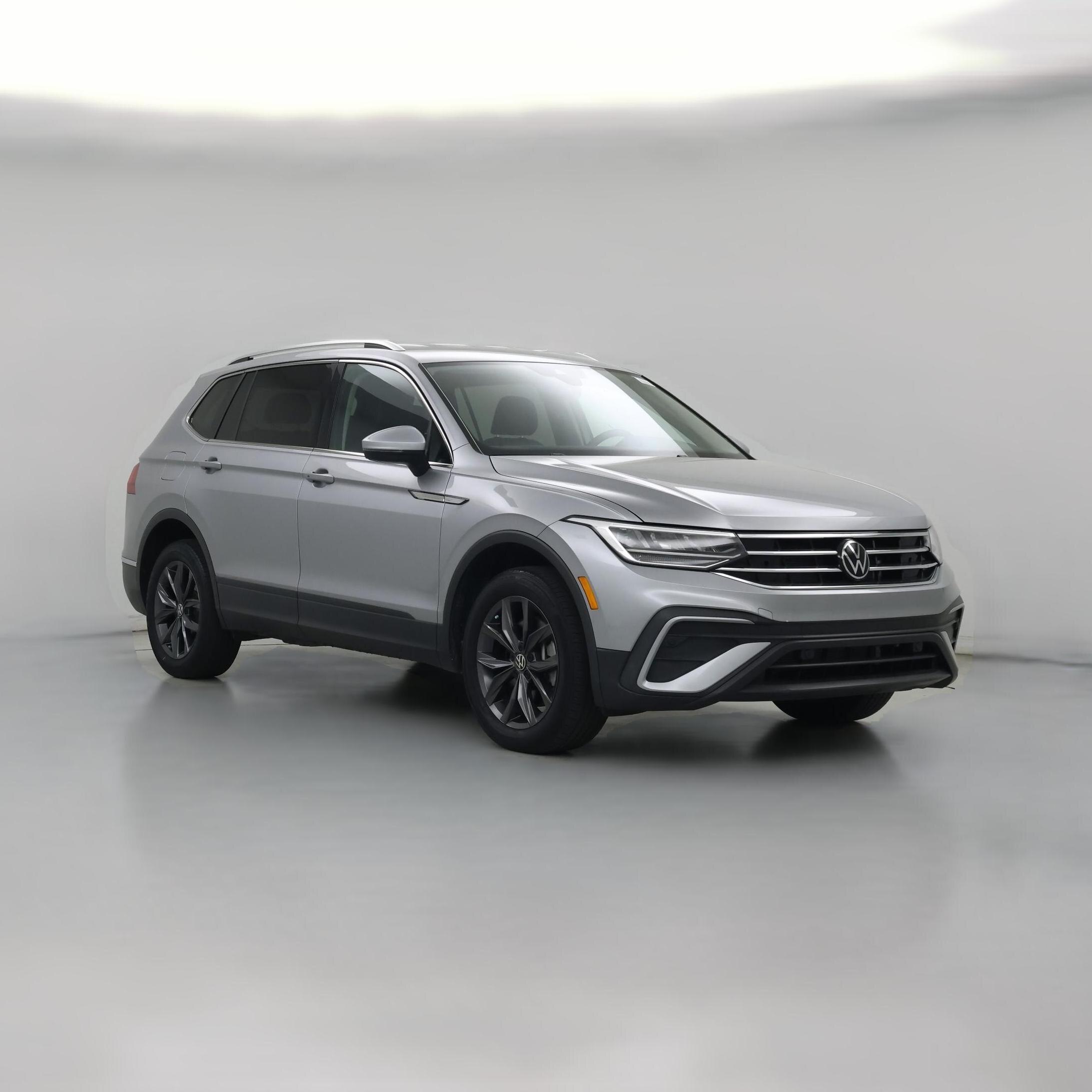 Thumbnail: 2023 Volkswagen Tiguan - 1
