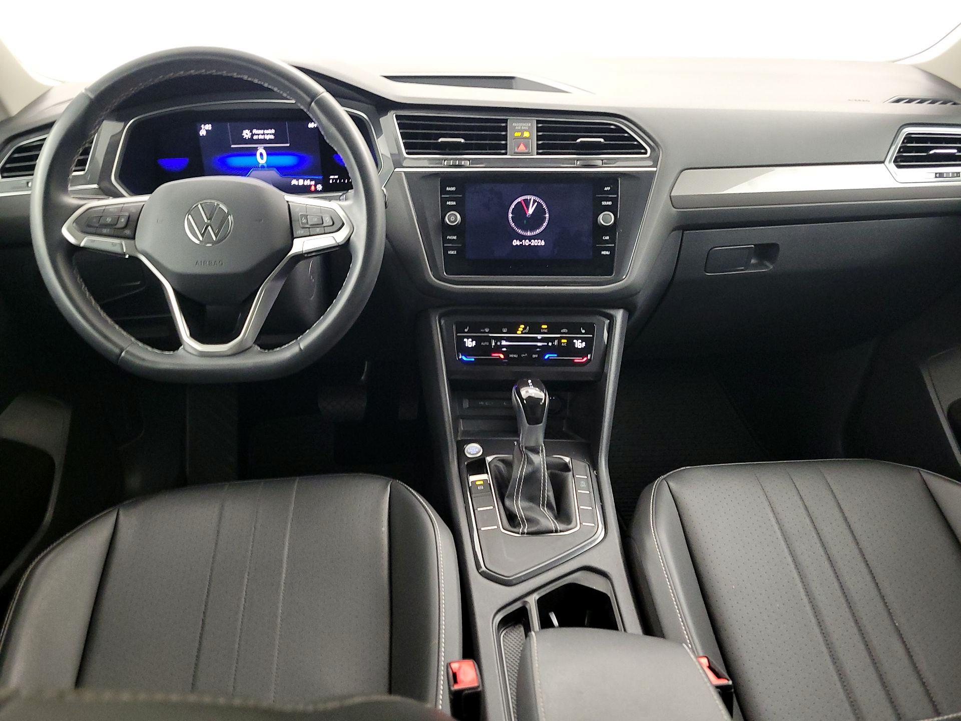 Thumbnail: 2023 Volkswagen Tiguan - 9