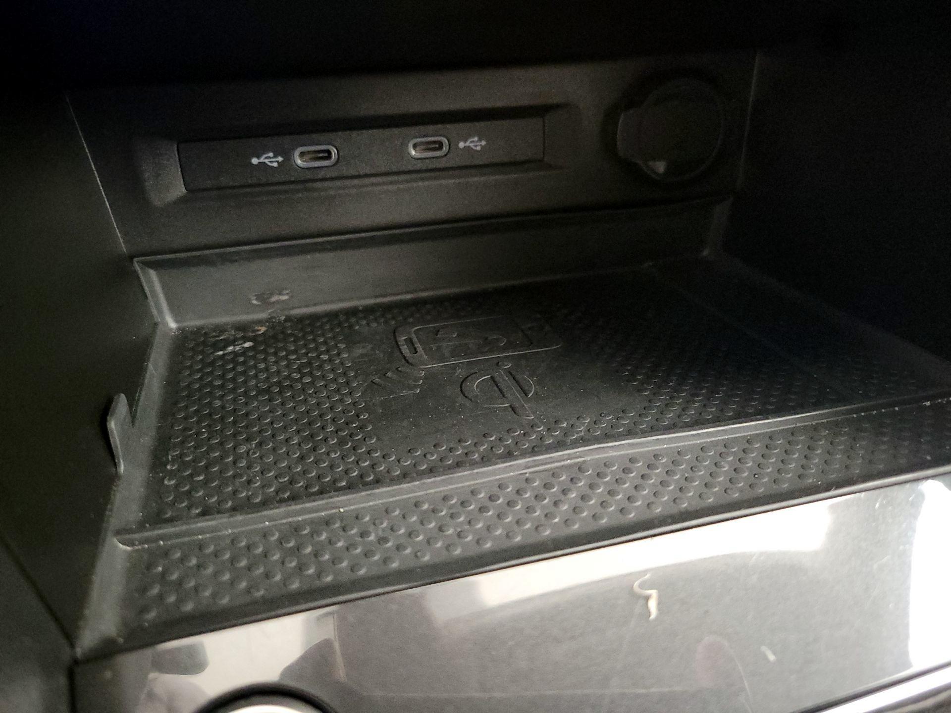 Thumbnail: 2023 Volkswagen Tiguan - 18