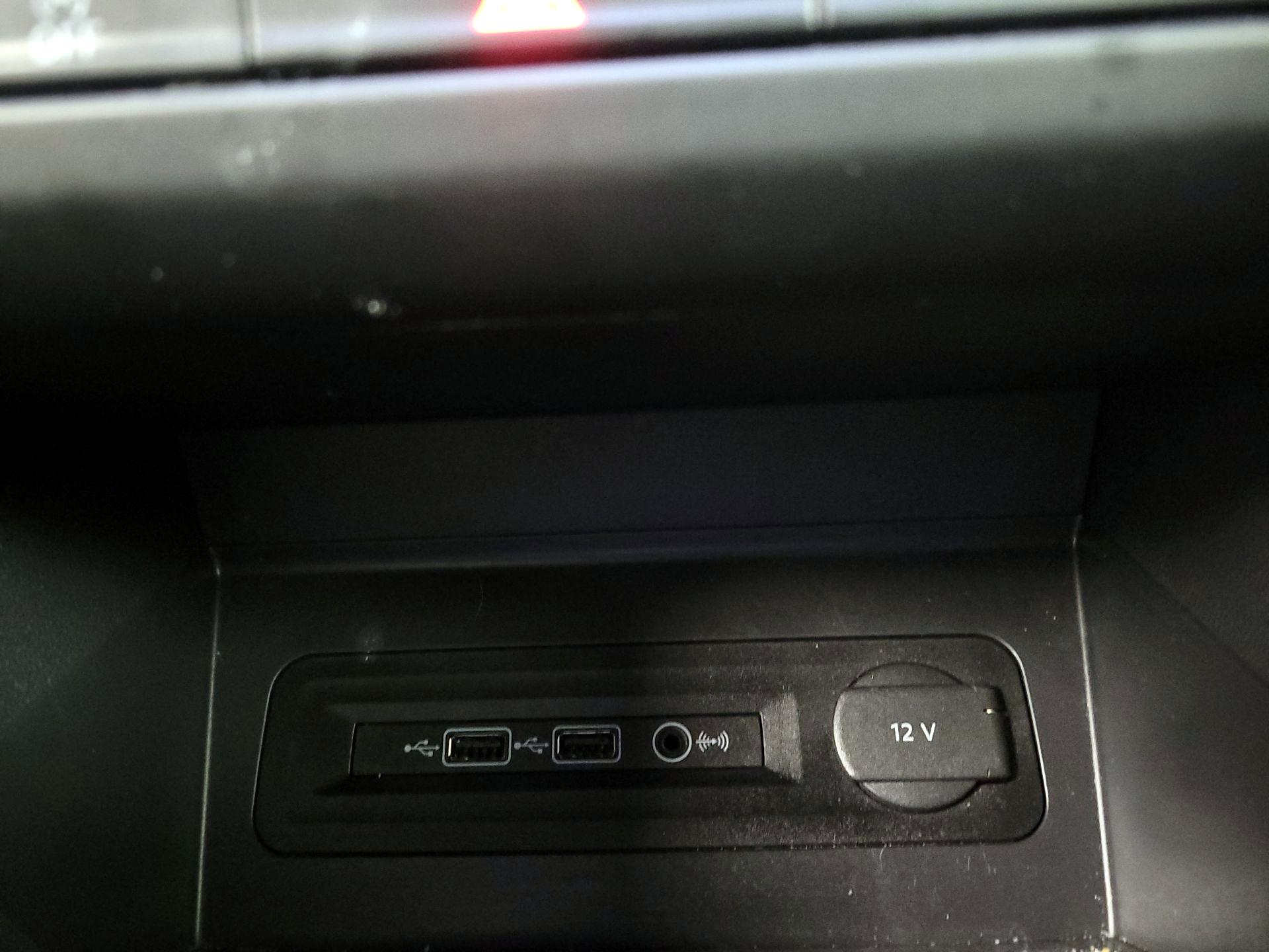 Thumbnail: 2020 Volkswagen Atlas - 18