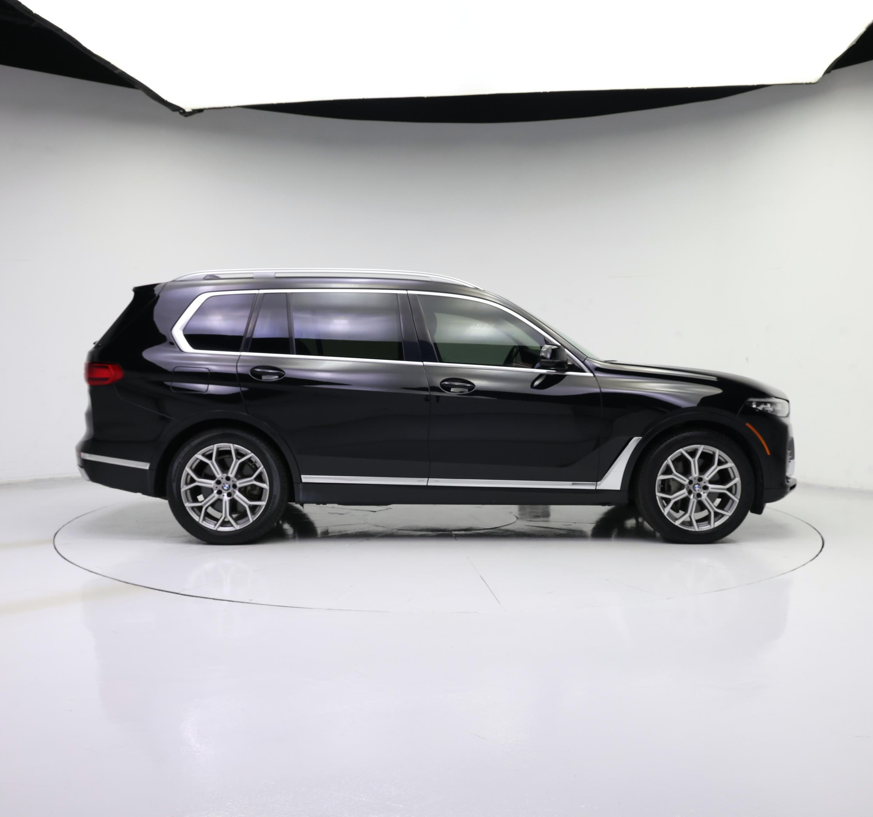 Thumbnail: 2020 BMW X7 - 7