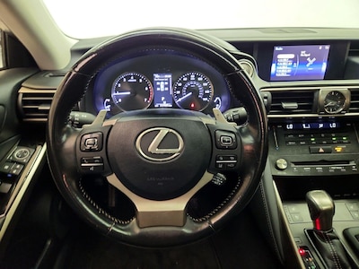 Steering Wheel & Instrument Cluster (On)