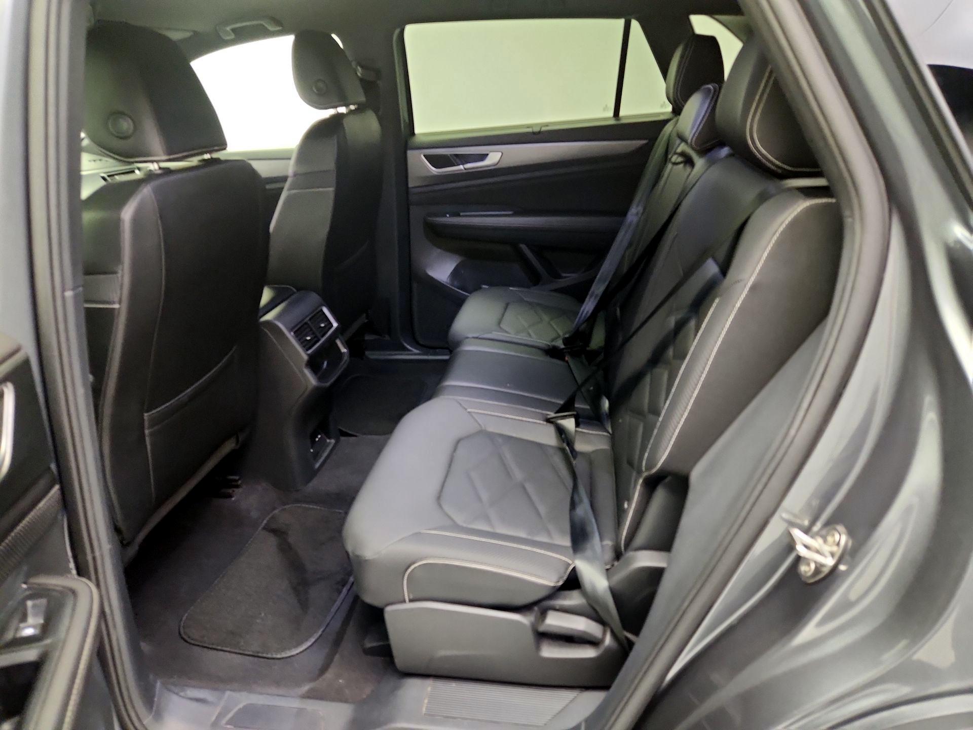 Thumbnail: 2025 Volkswagen Atlas - 19