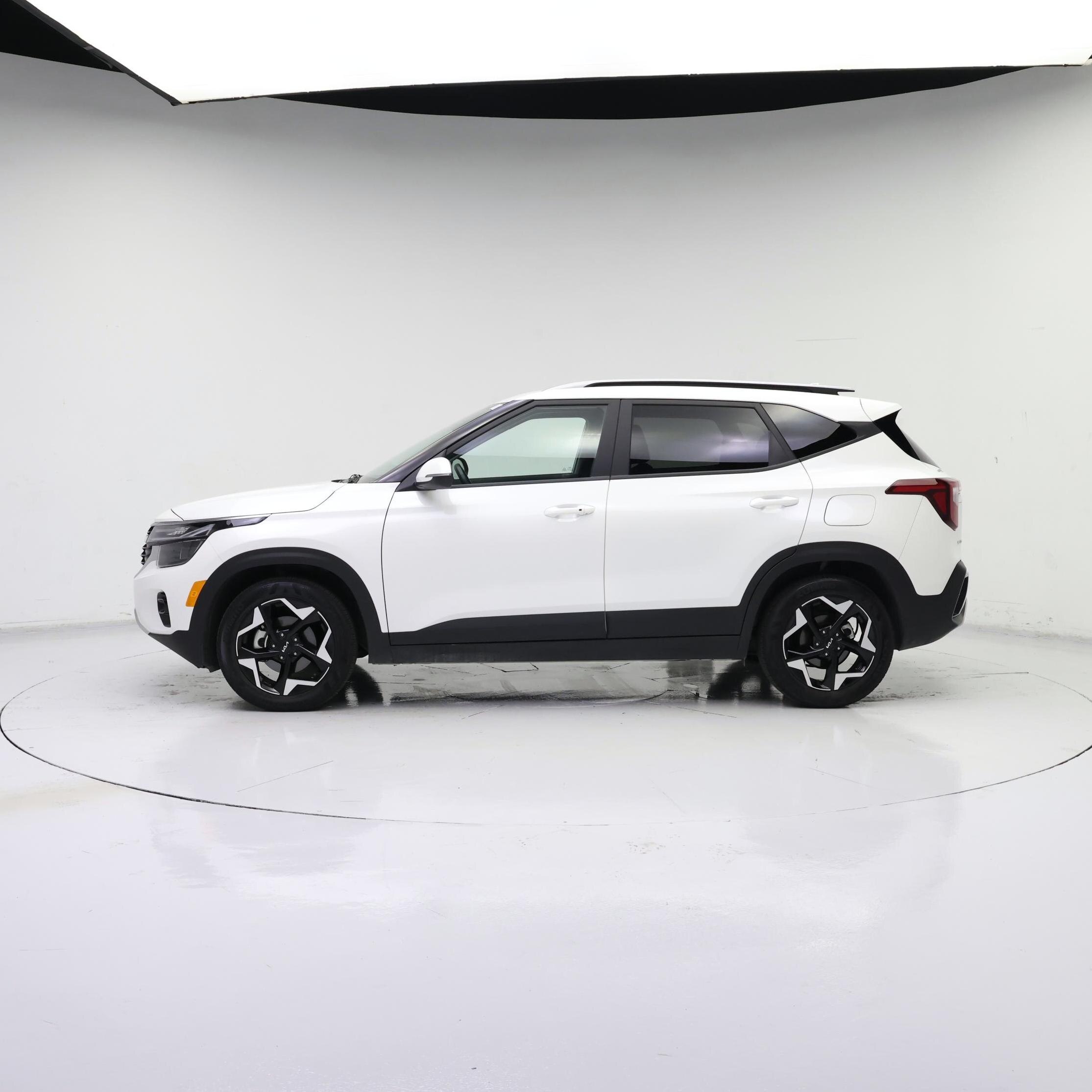 Thumbnail: 2025 Kia Seltos - 3