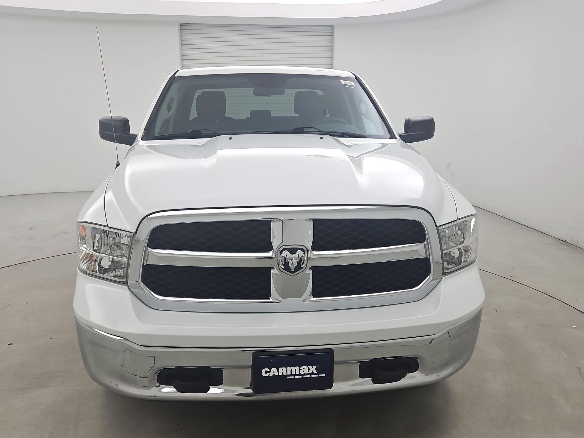 Thumbnail: 2019 RAM 1500 Classic - 2