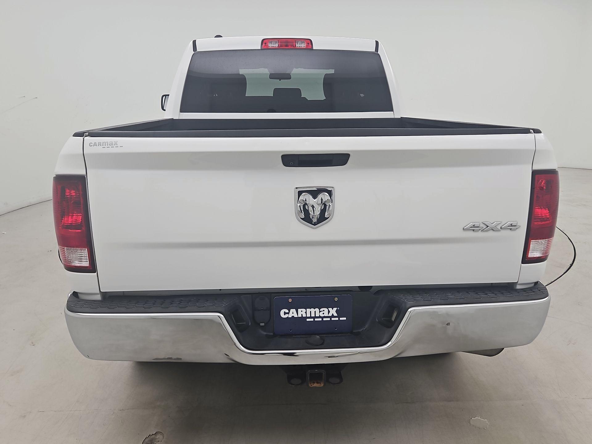 Thumbnail: 2019 RAM 1500 Classic - 6