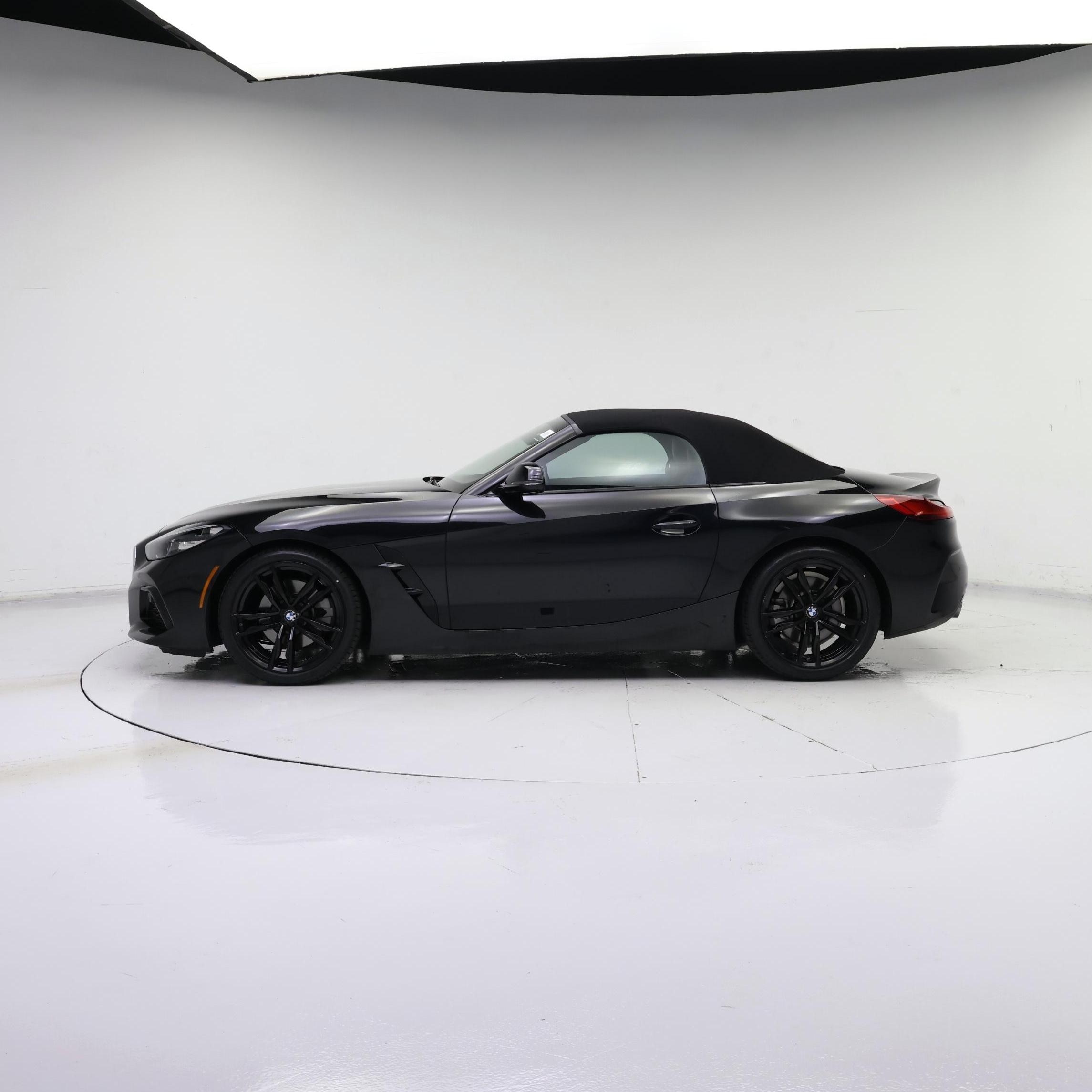 Thumbnail: 2022 BMW Z4 - 3