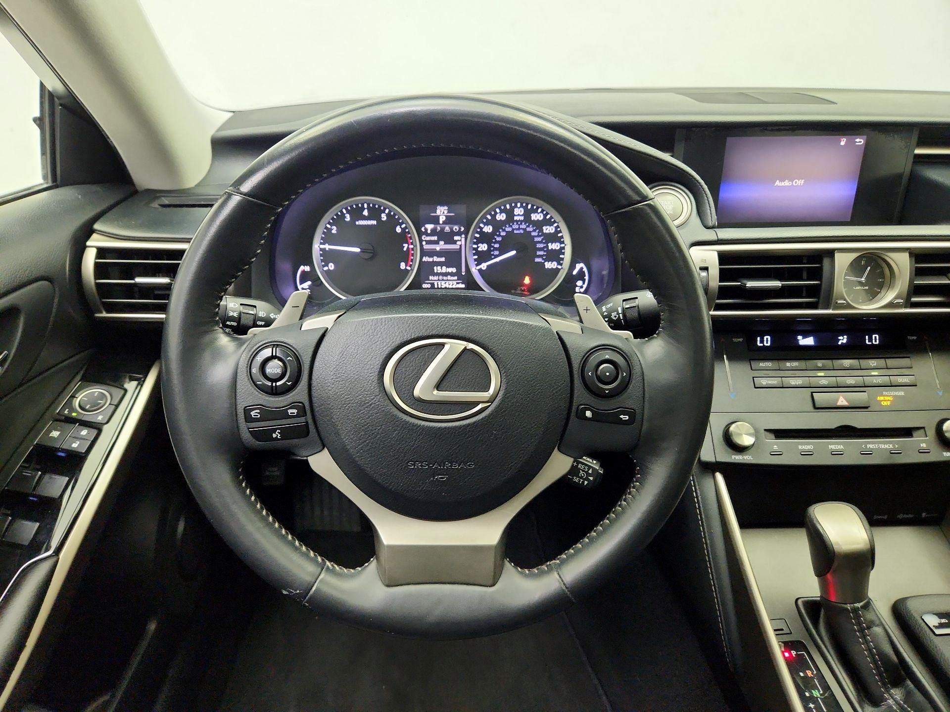 Thumbnail: 2015 Lexus IS - 10
