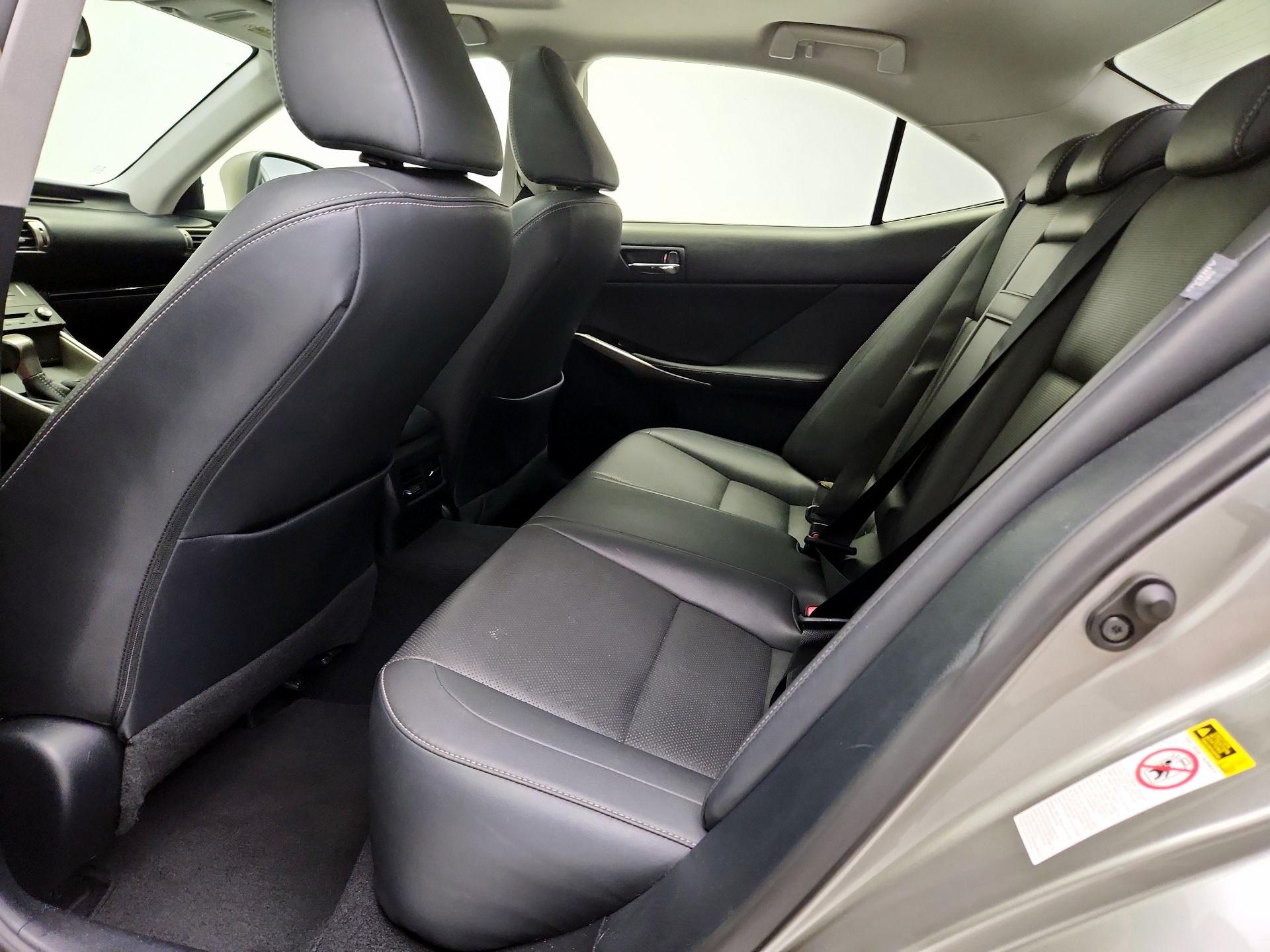Thumbnail: 2015 Lexus IS - 20