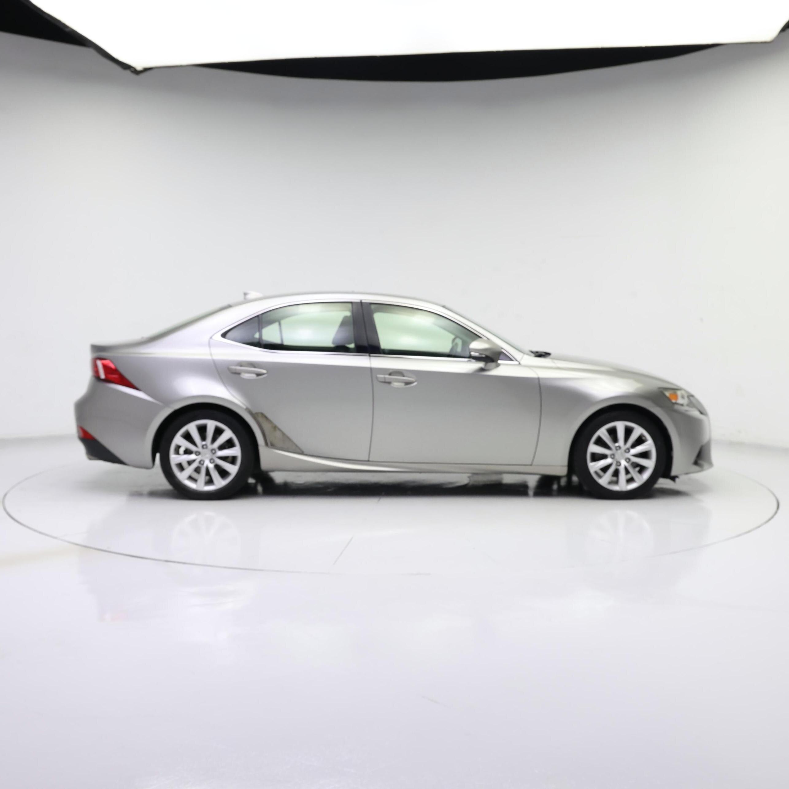 Thumbnail: 2015 Lexus IS - 7